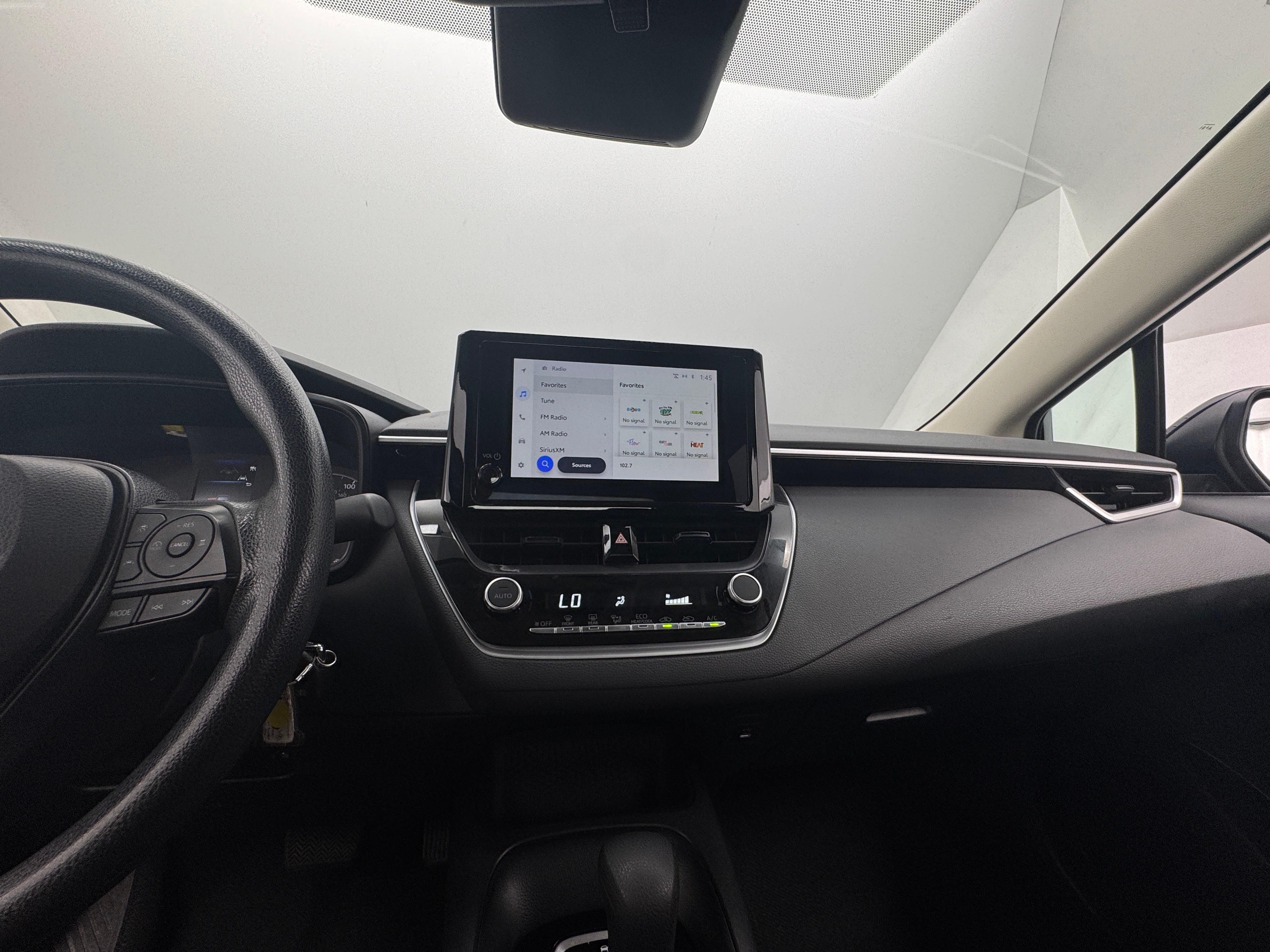 2024 Toyota Corolla LE 4