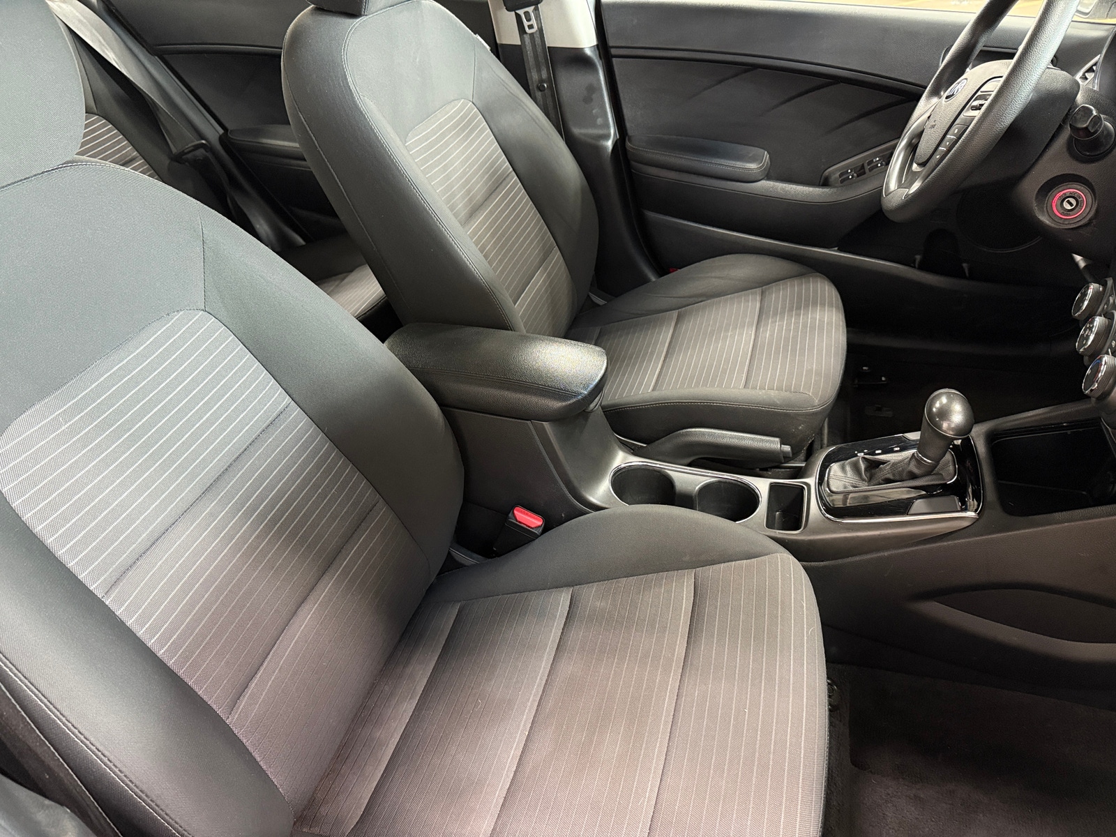 Thumbnail: 2018 Kia Forte - 2