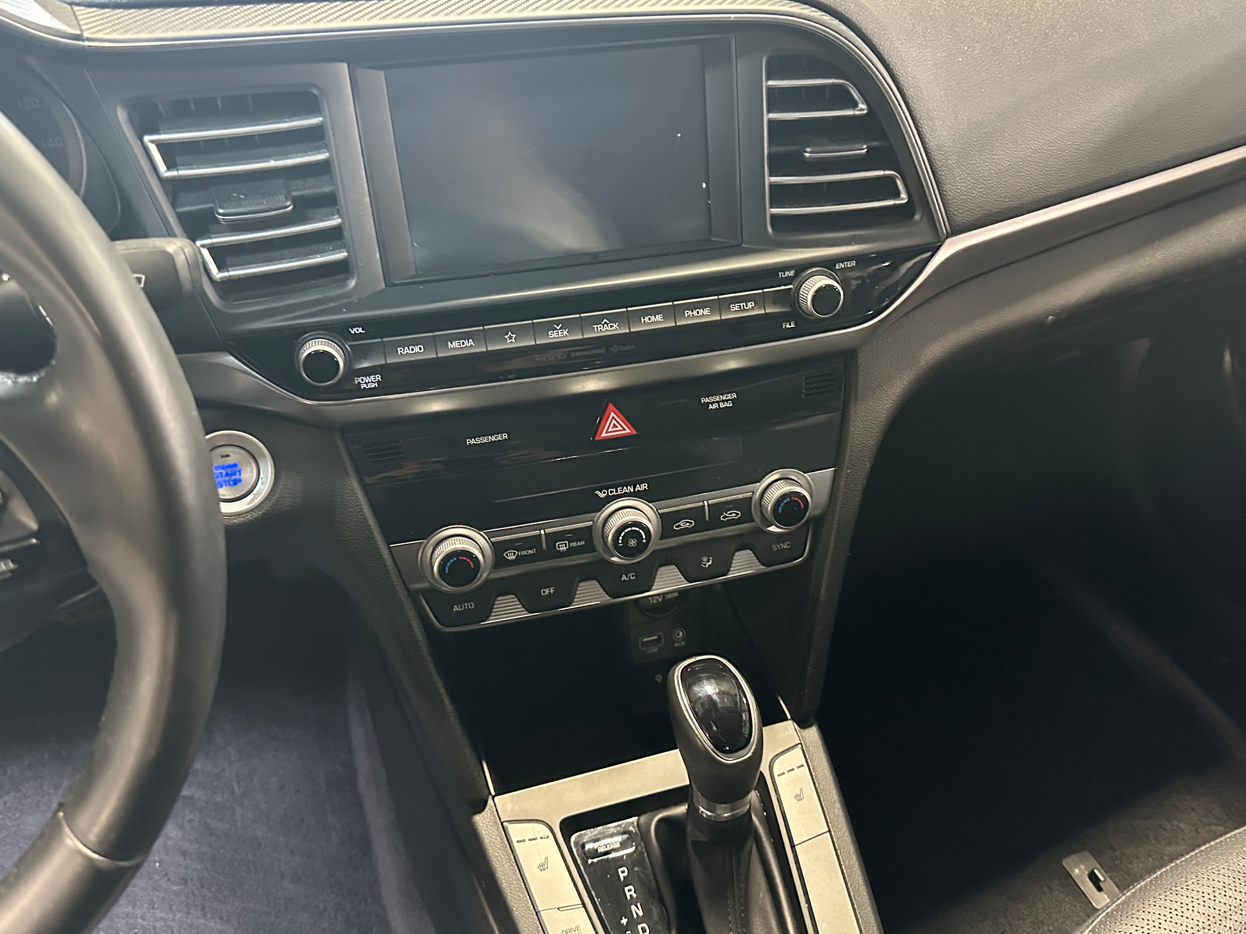 2020 Hyundai Elantra Limited Edition 3