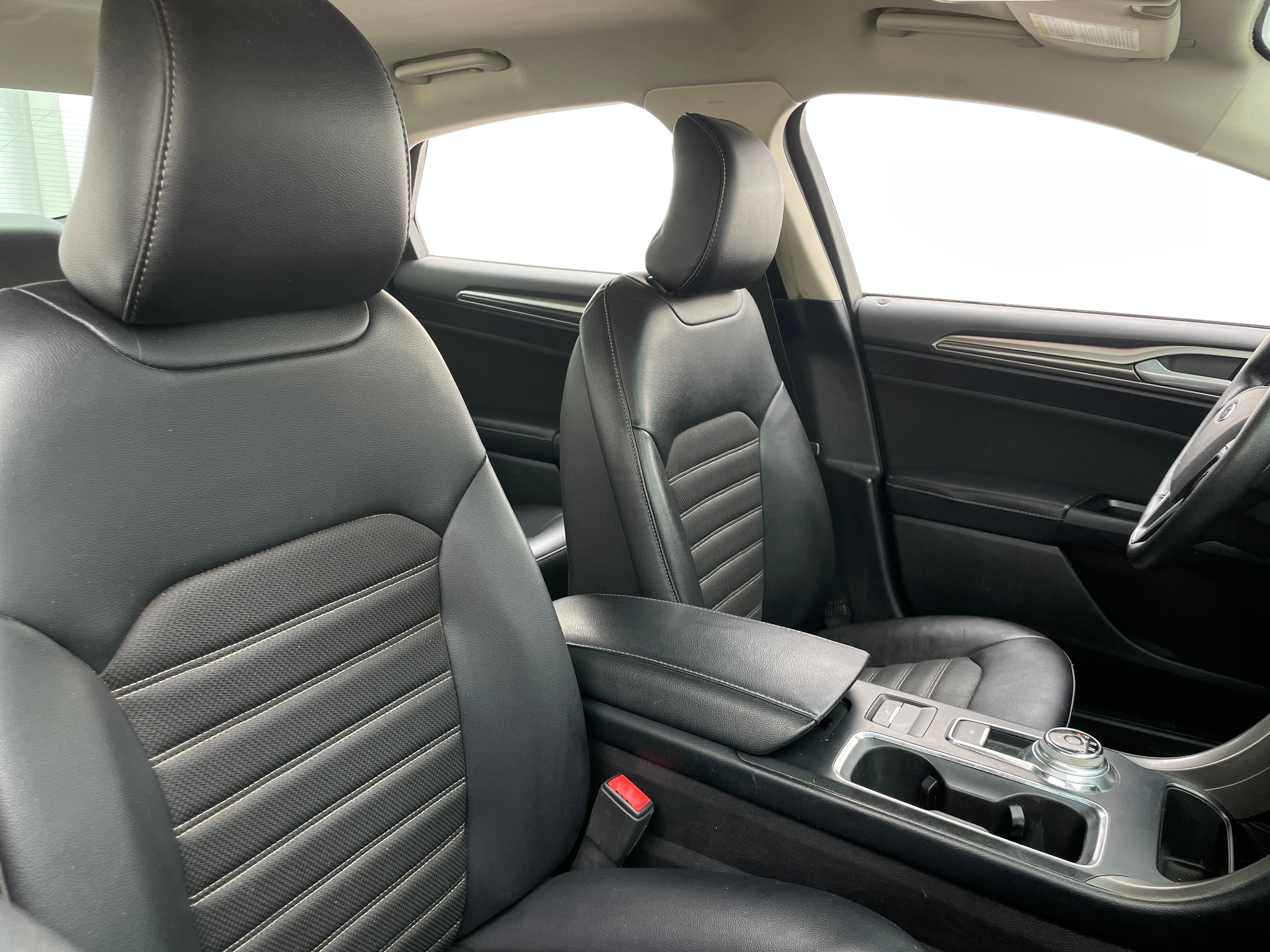 2017 Ford Fusion SE 2