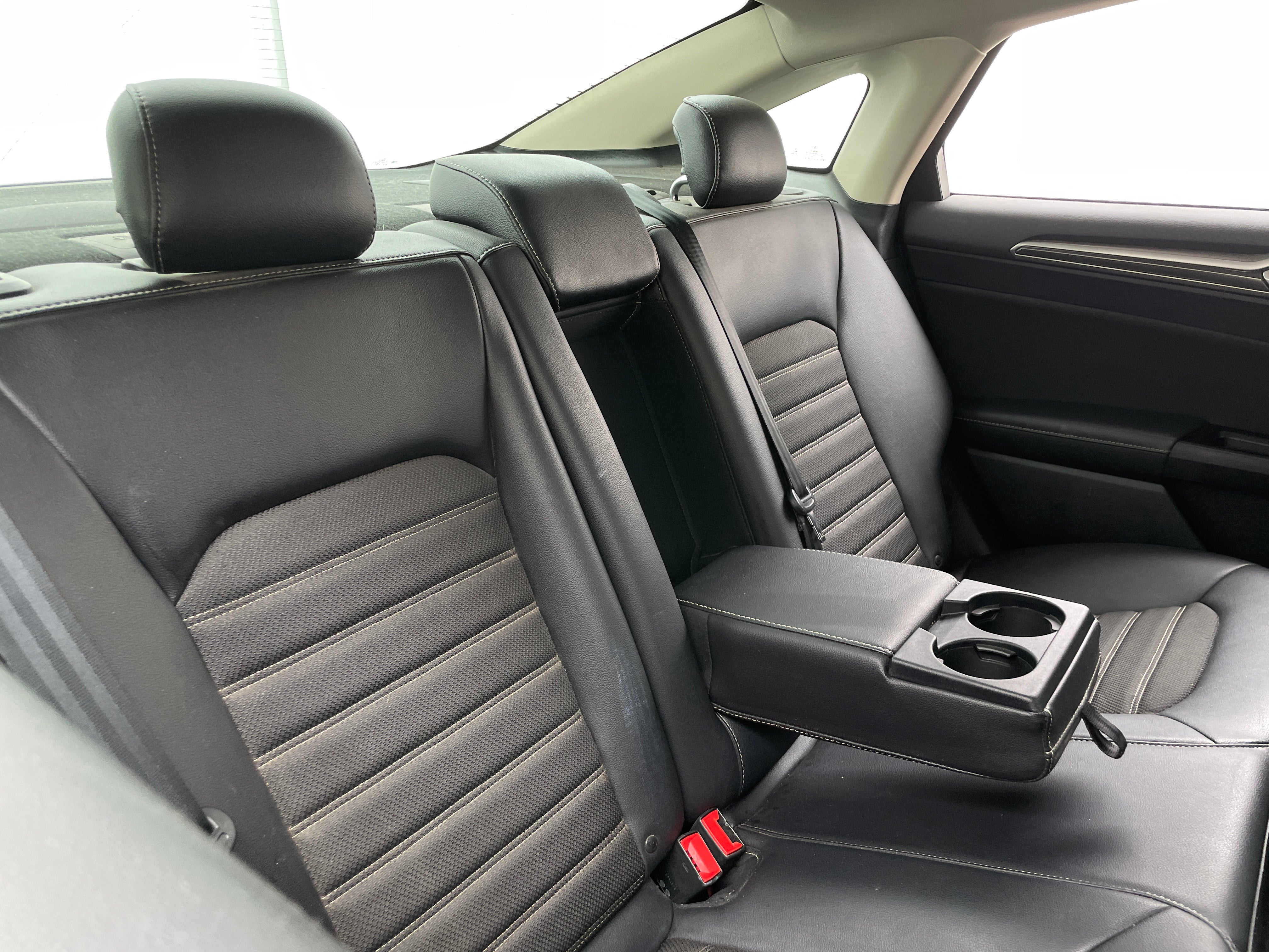 2017 Ford Fusion SE 6