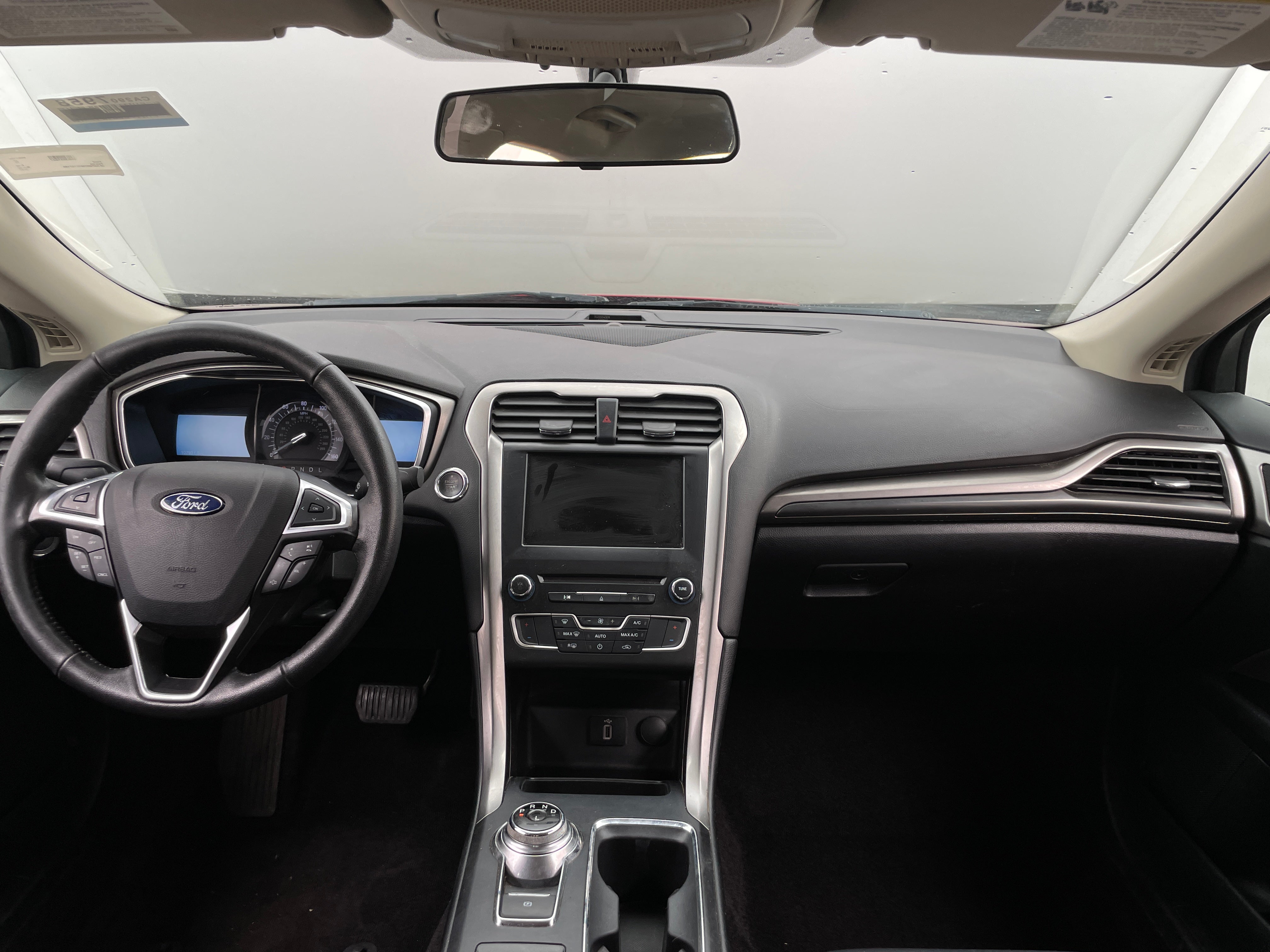 2017 Ford Fusion SE 3