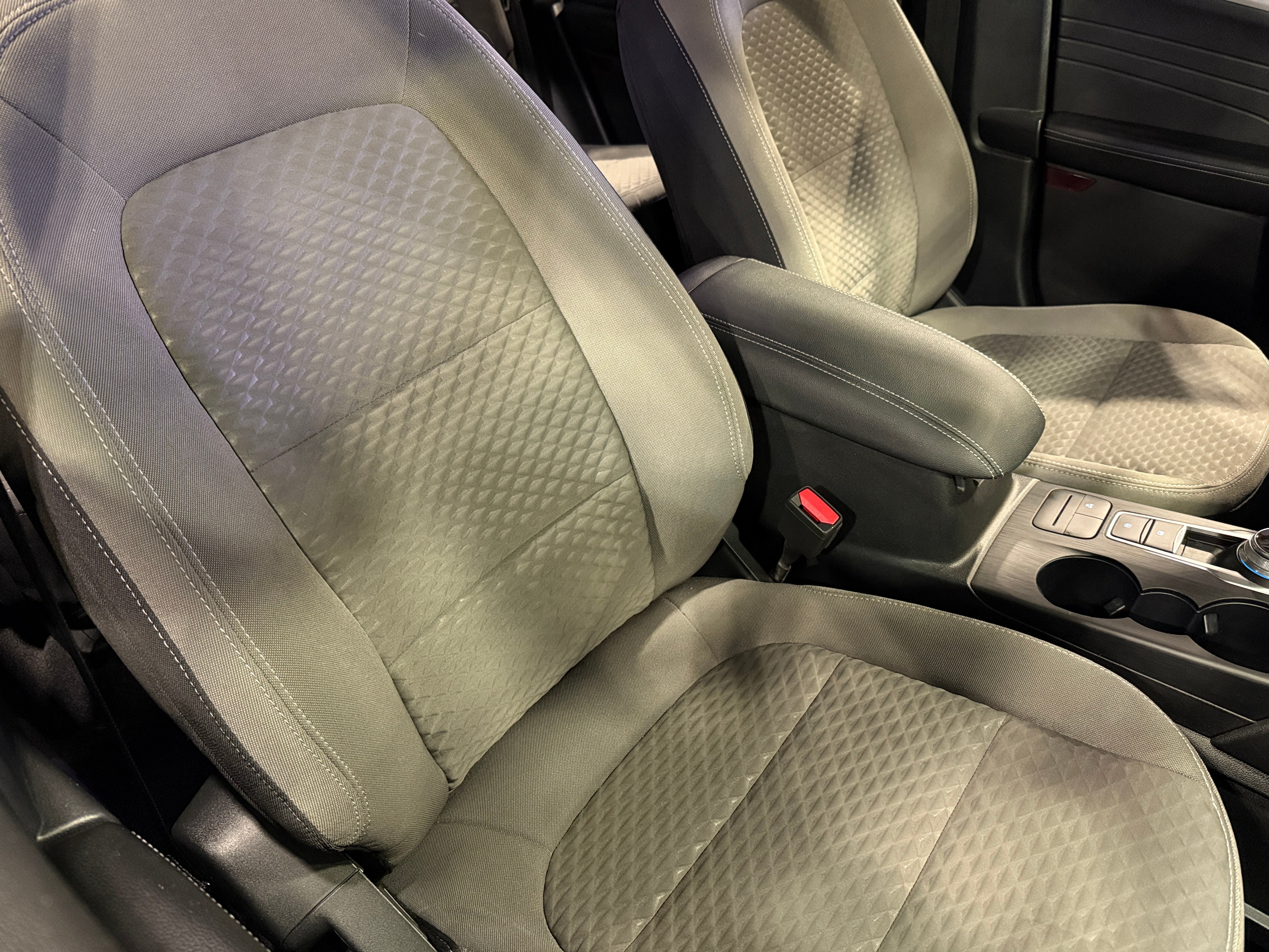 2021 Ford Escape SE Sport Hybrid 2