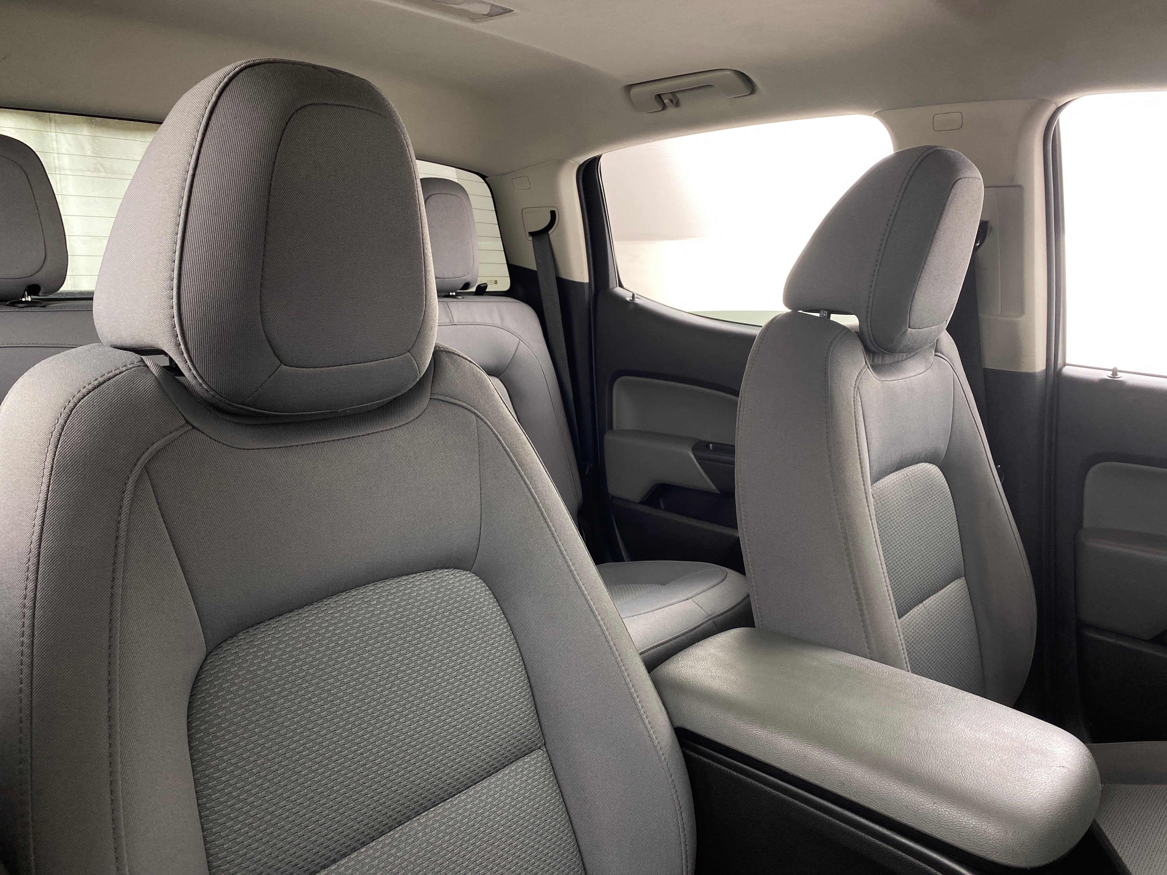 2017 GMC Canyon  2