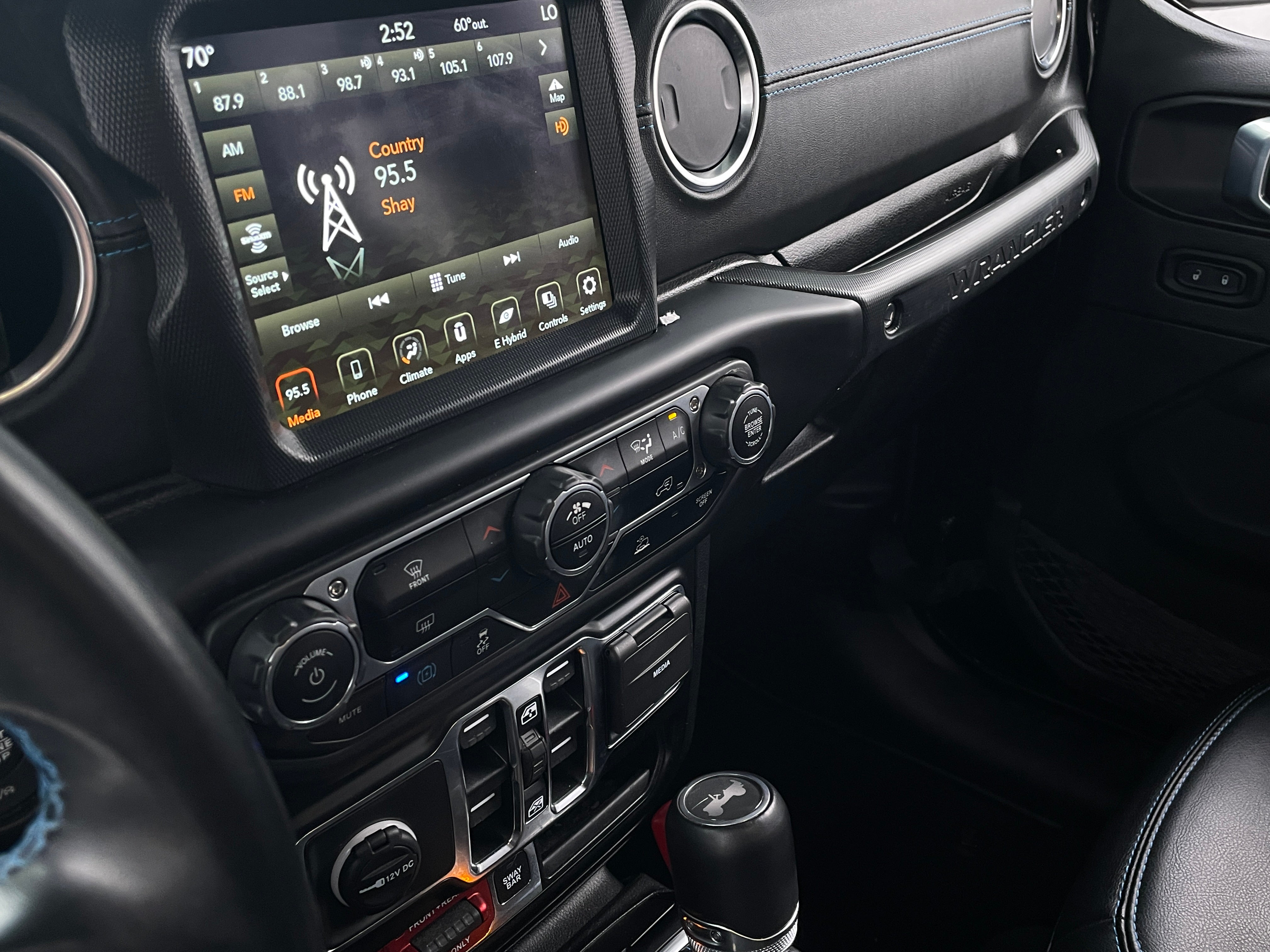2022 Jeep Wrangler Unlimited Rubicon 4xe 3