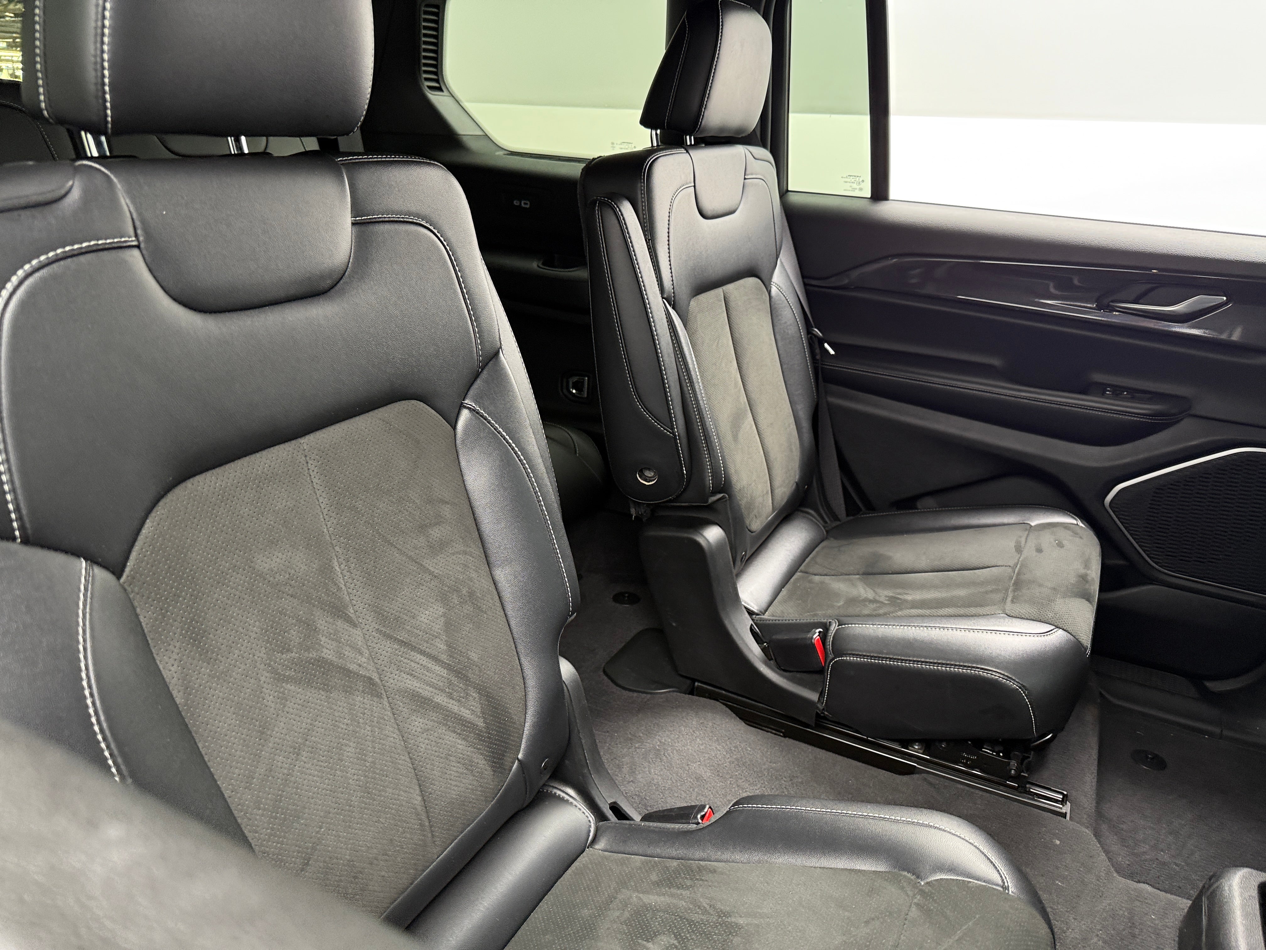 2021 Jeep Grand Cherokee L Altitude 5