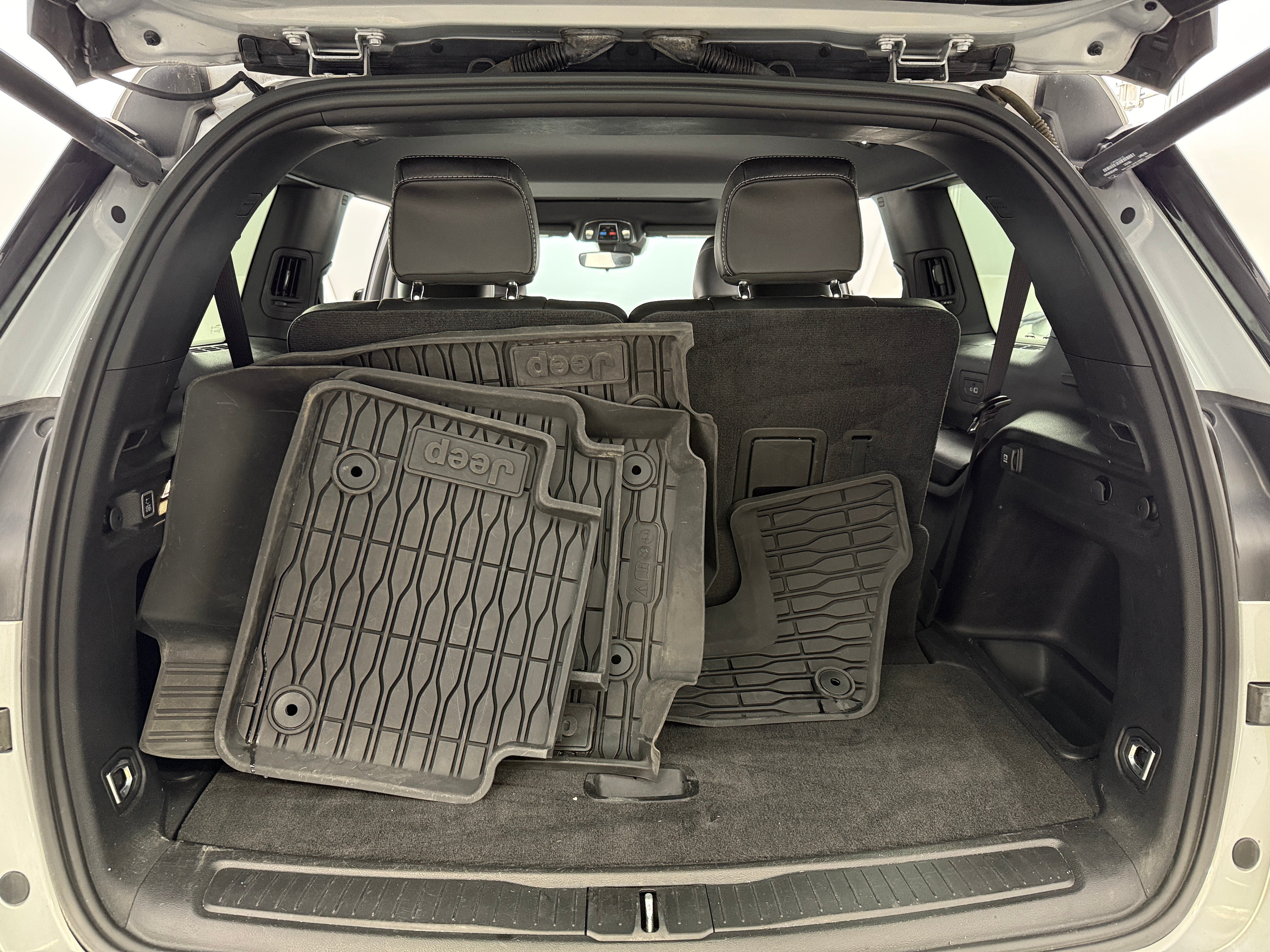2021 Jeep Grand Cherokee L Altitude 6