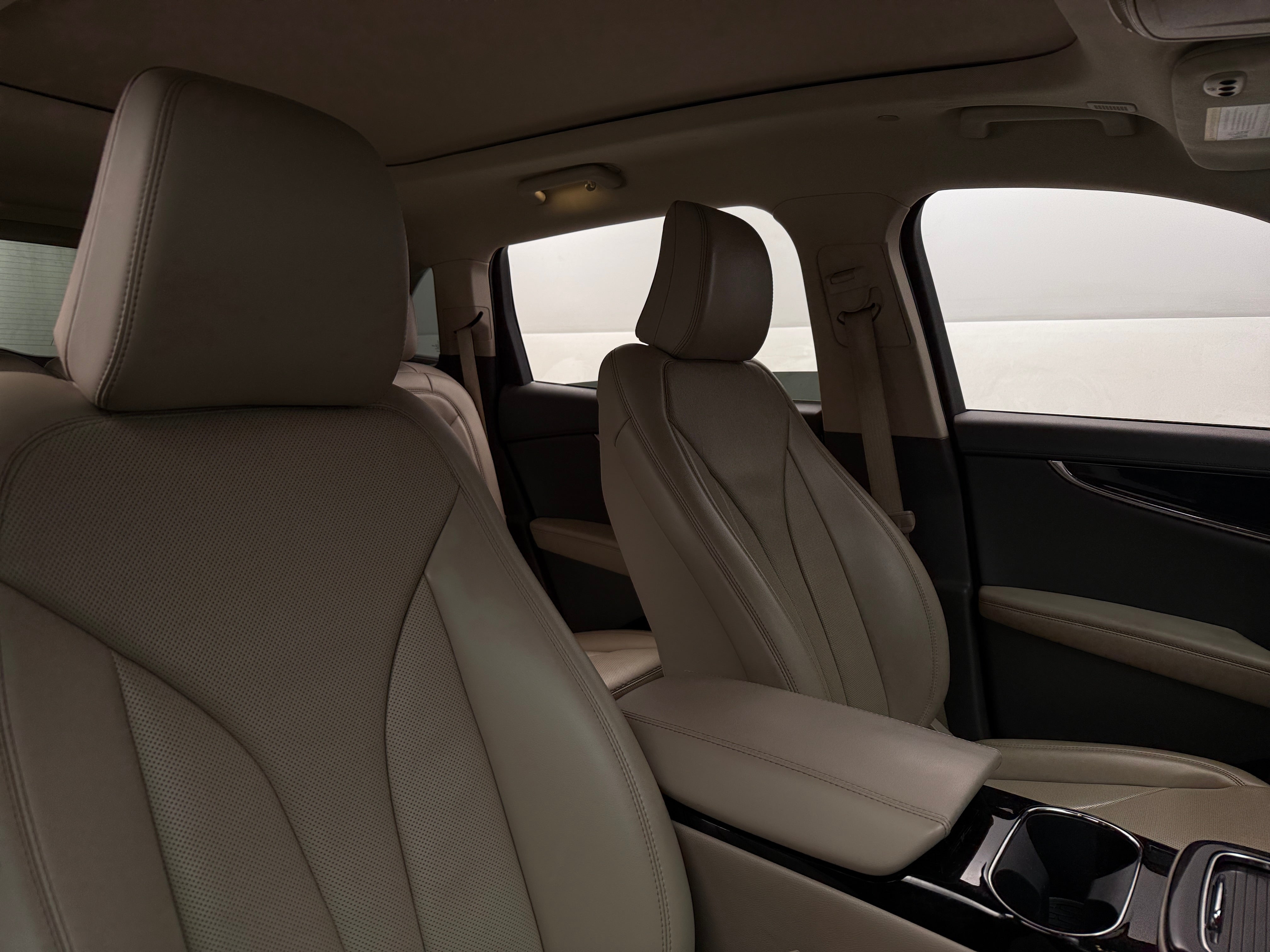 2022 Lincoln Nautilus Reserve 2