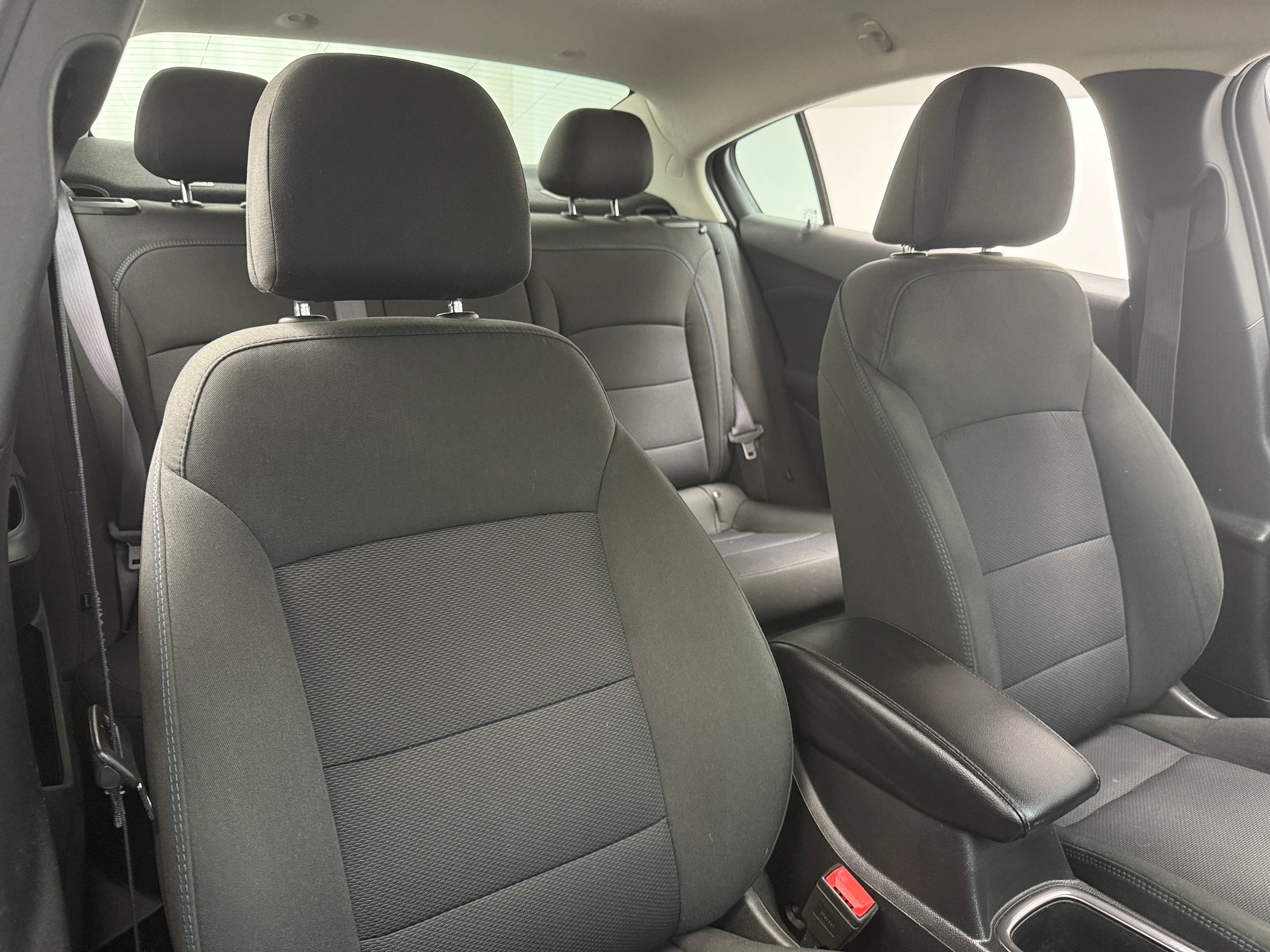 2017 Chevrolet Cruze LT 2