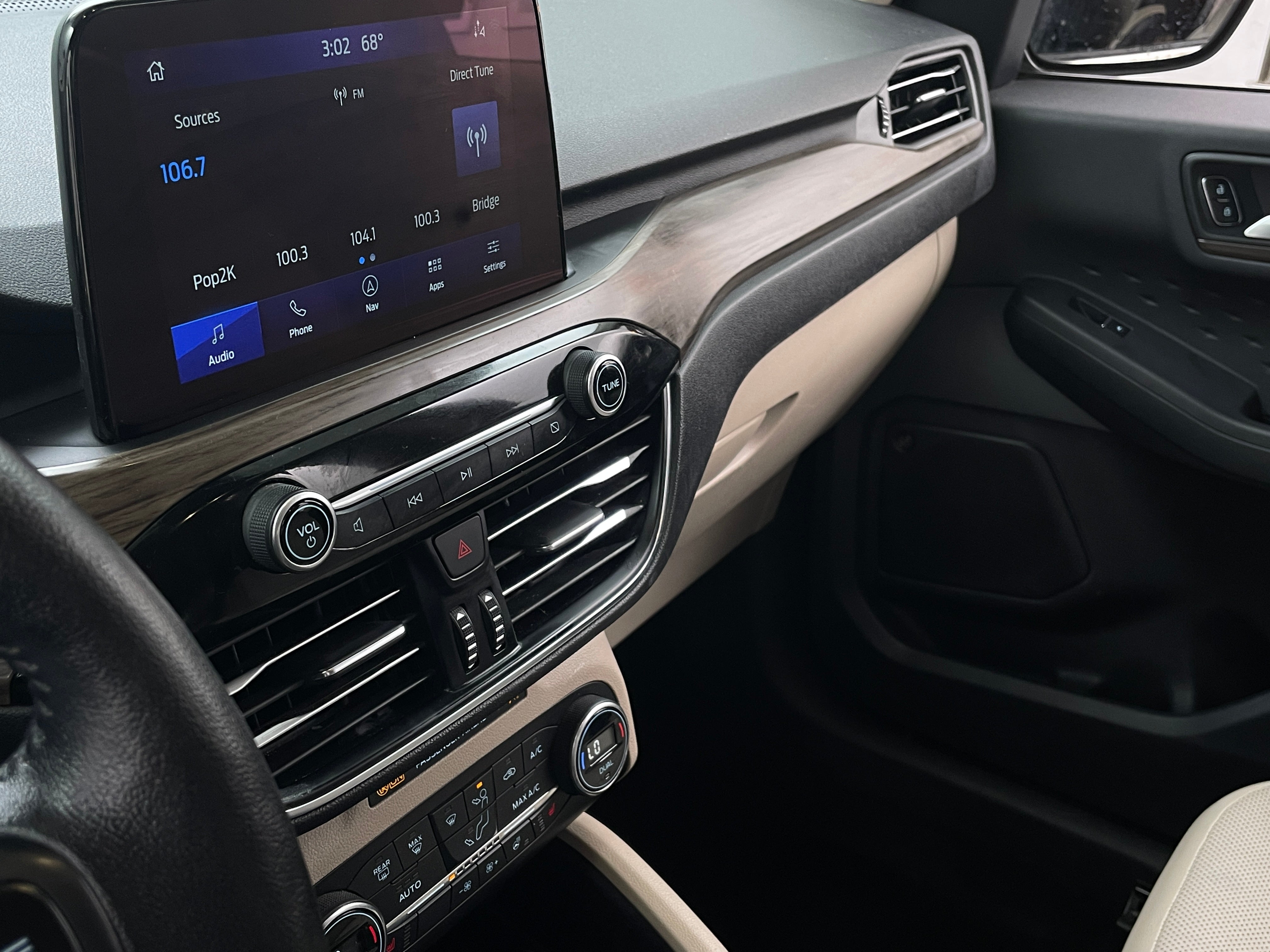 2020 Ford Escape Titanium 3