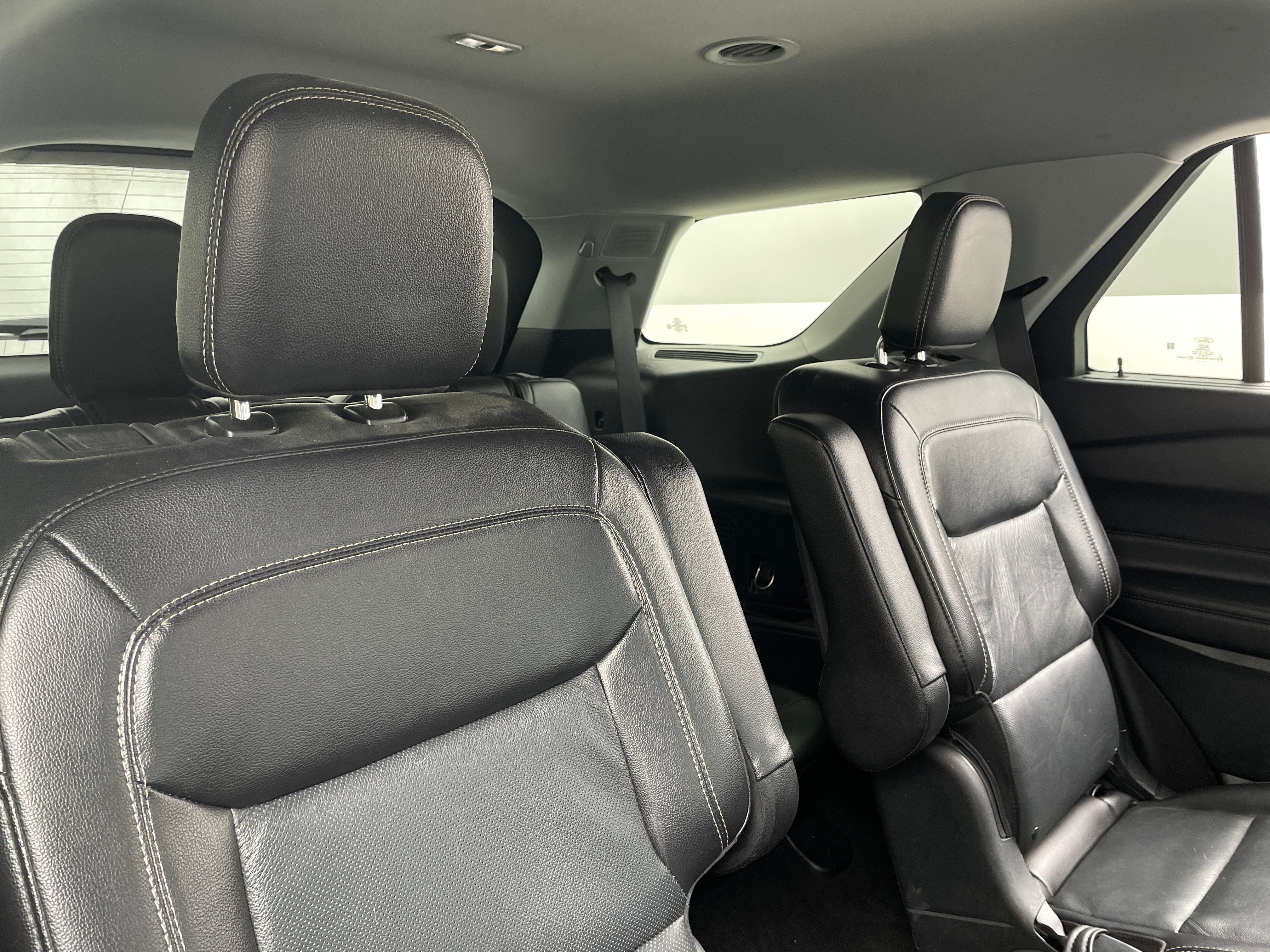 2022 Ford Explorer Limited 5