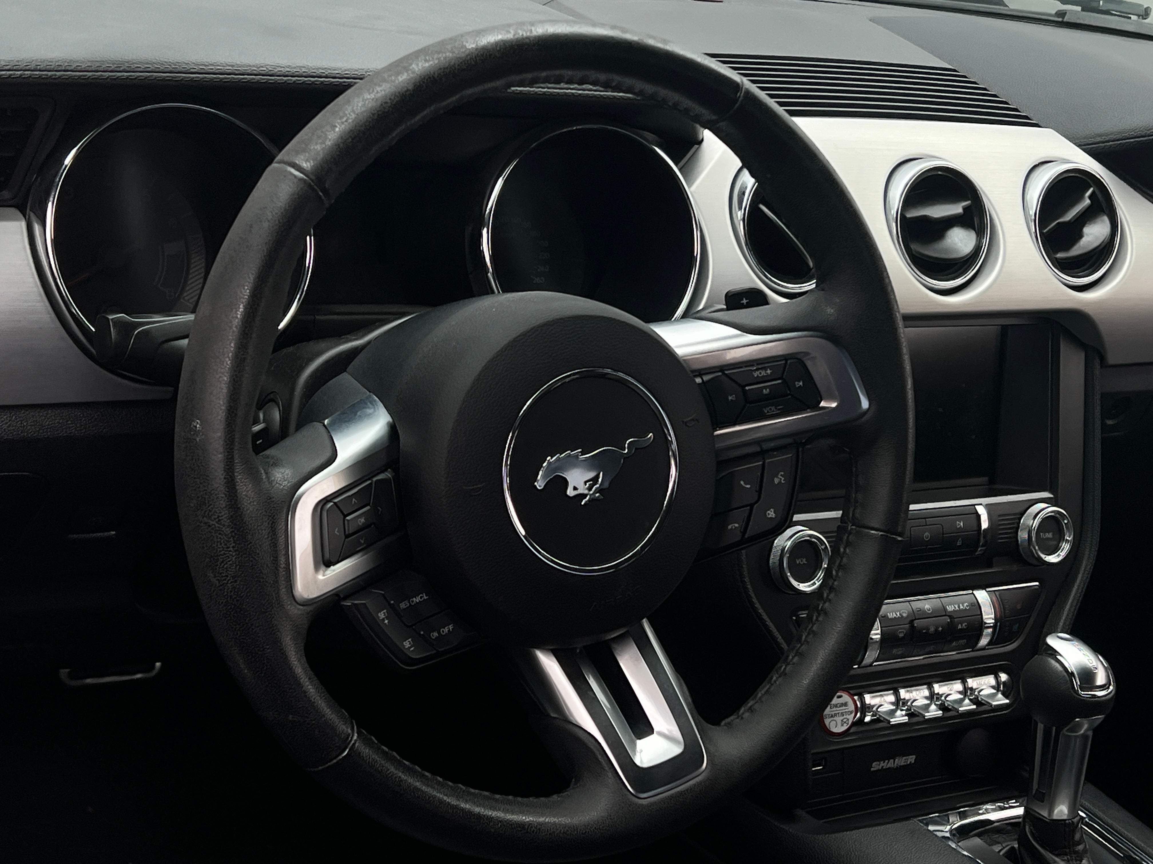 2017 Ford Mustang  3