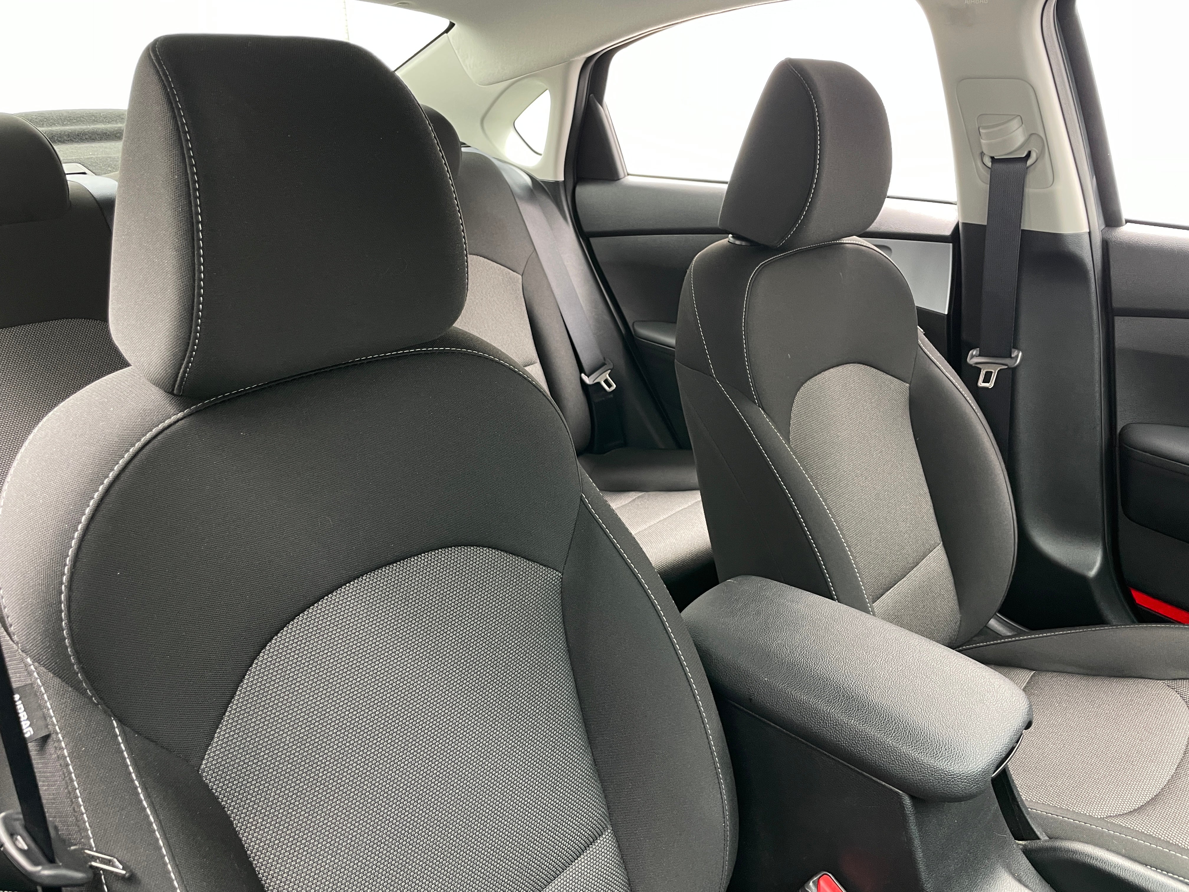 2024 Kia Forte LXS 2