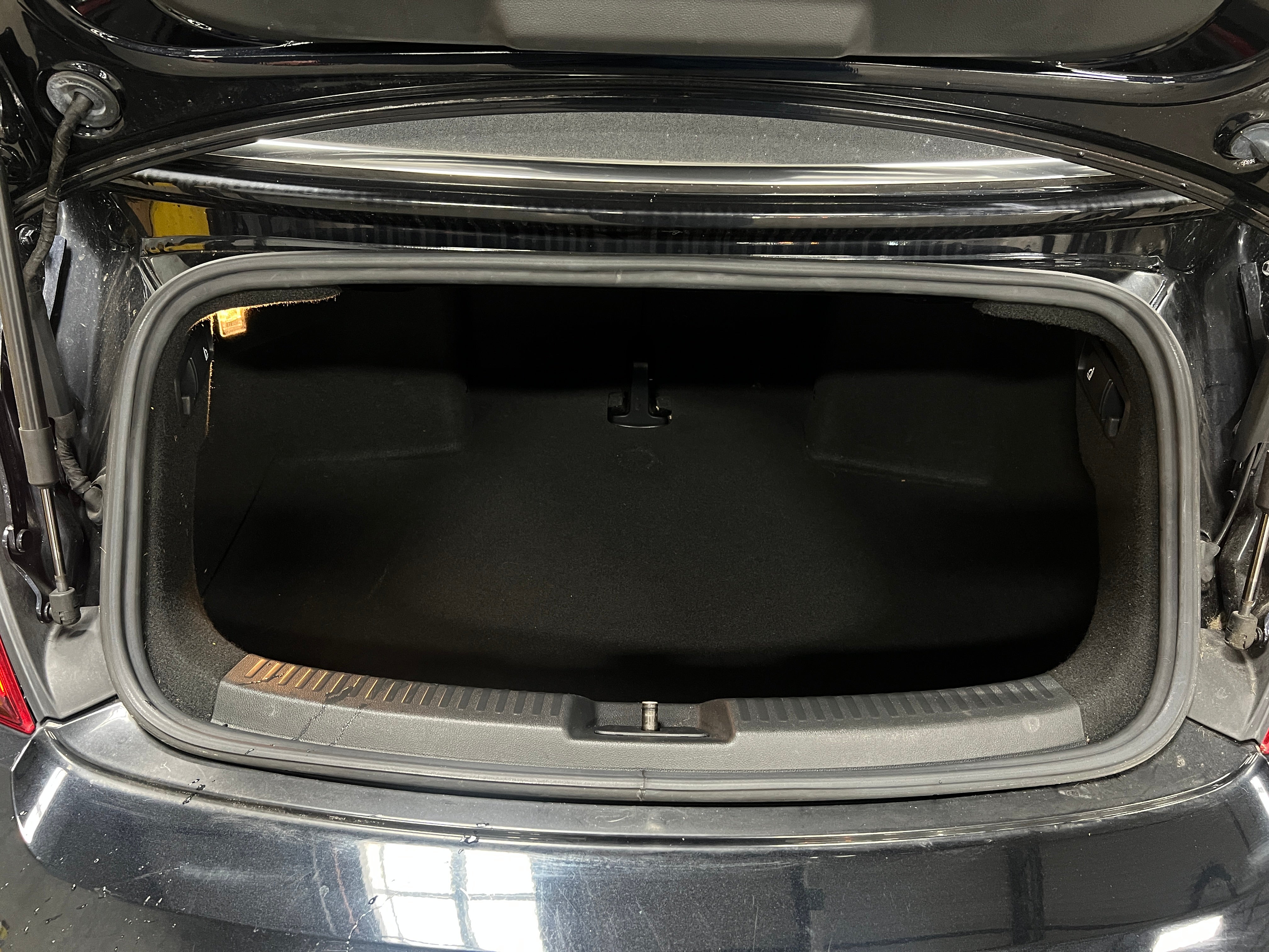 2019 Volkswagen Beetle SE 6