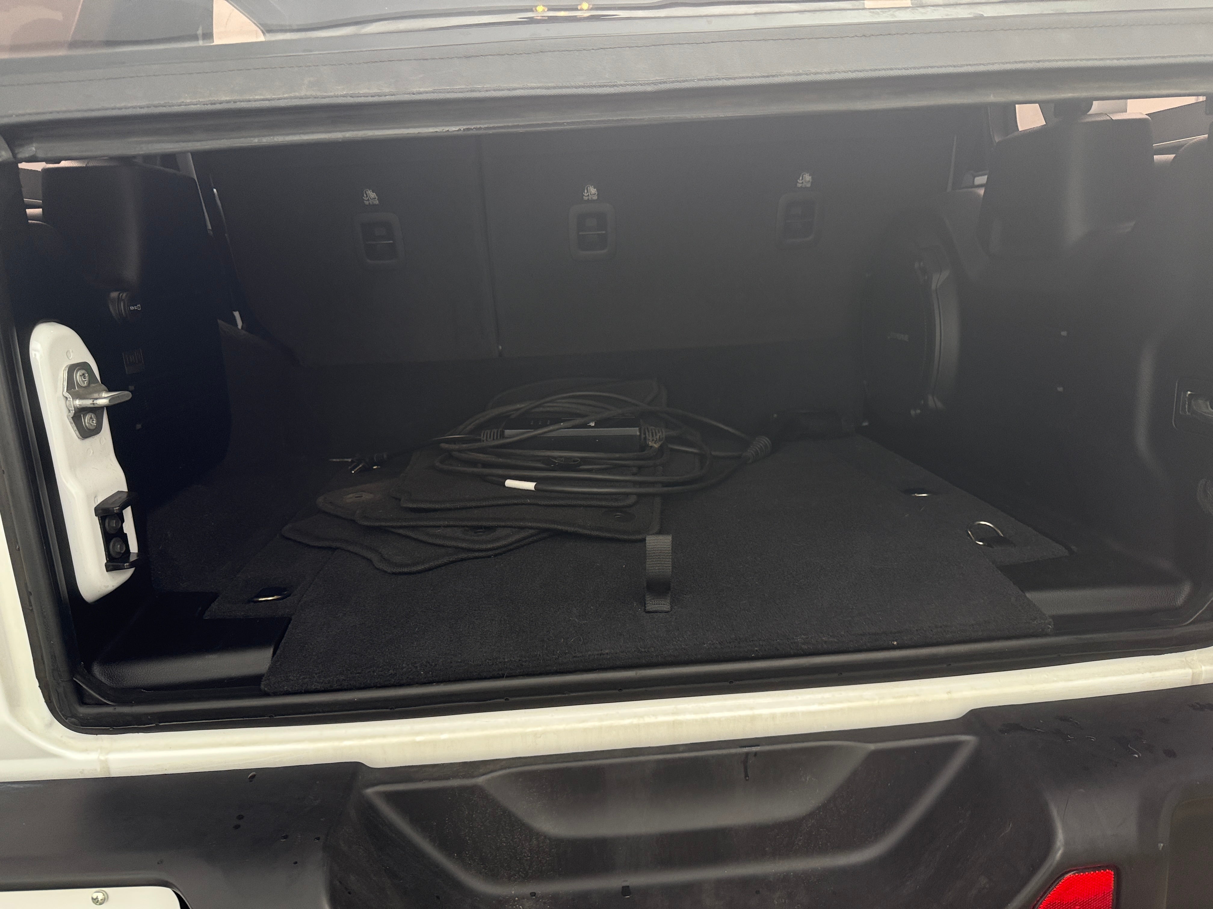 2022 Jeep Wrangler Unlimited Sahara 4xe 6