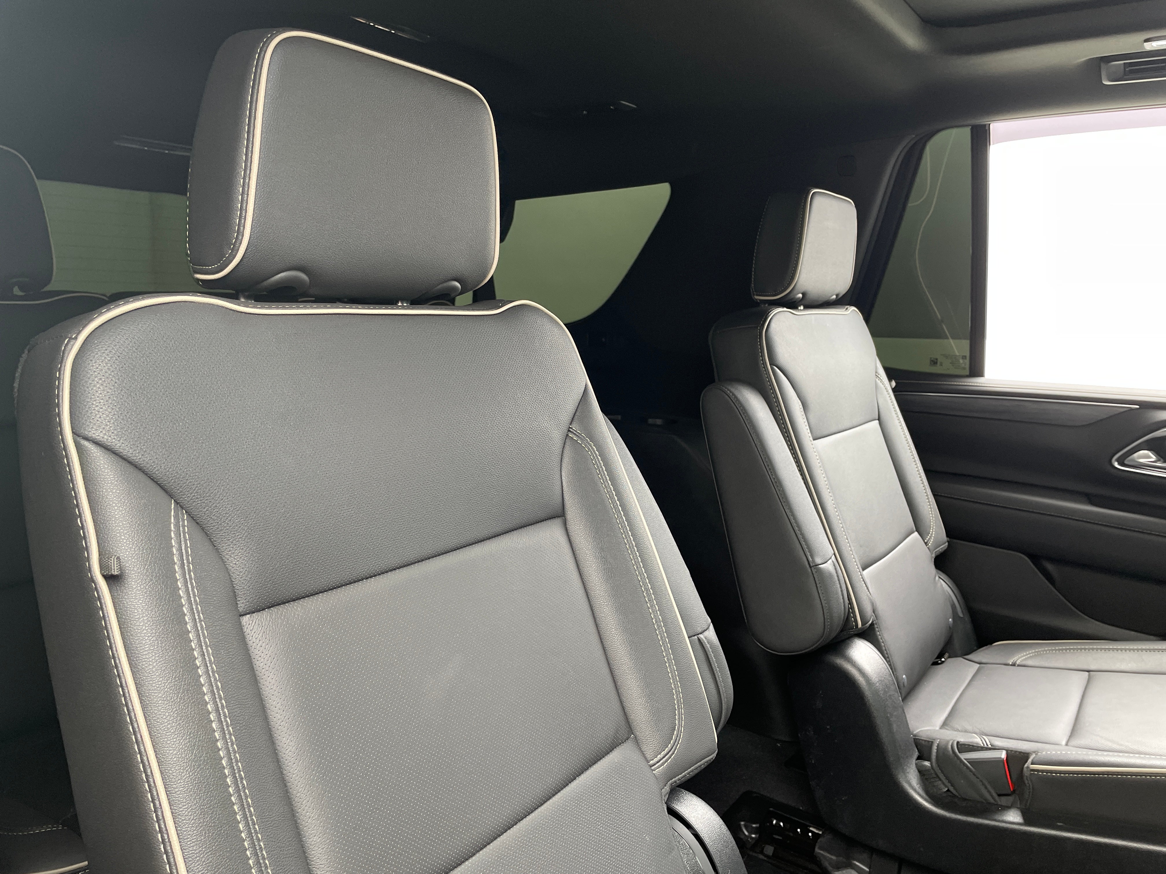 2023 GMC Yukon SLT 5