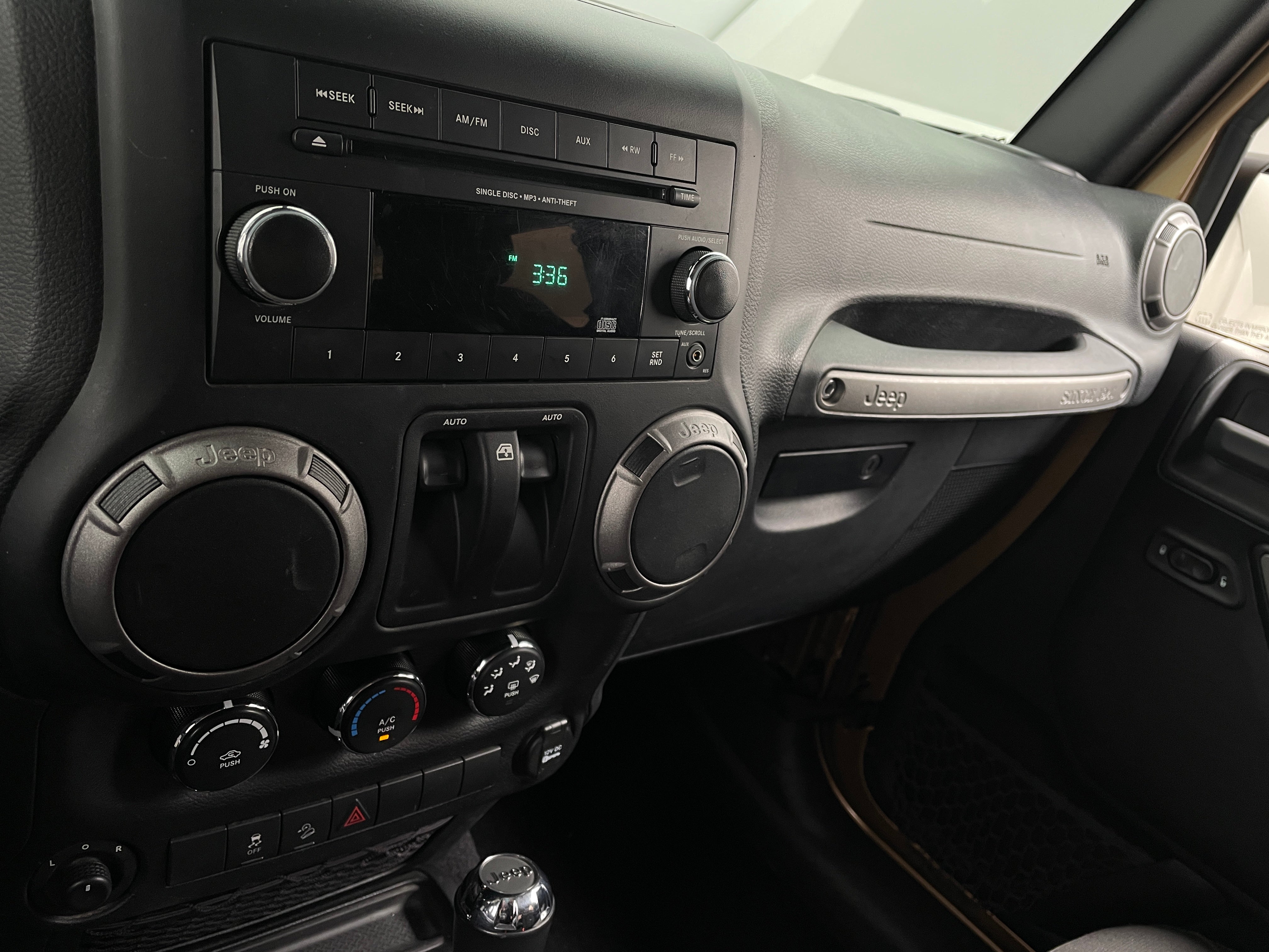 2015 Jeep Wrangler Sport 4
