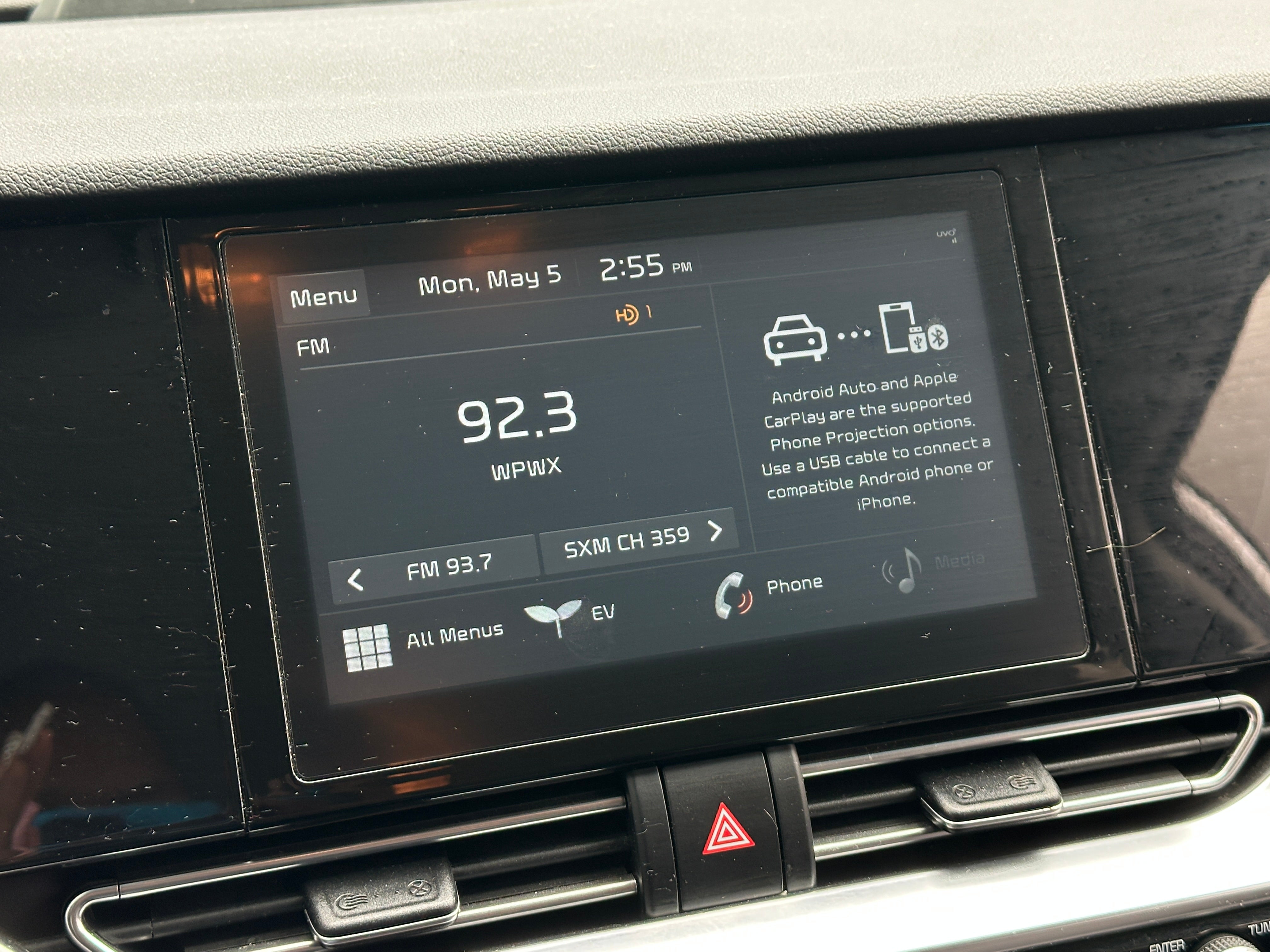 2020 Kia Niro EX 3