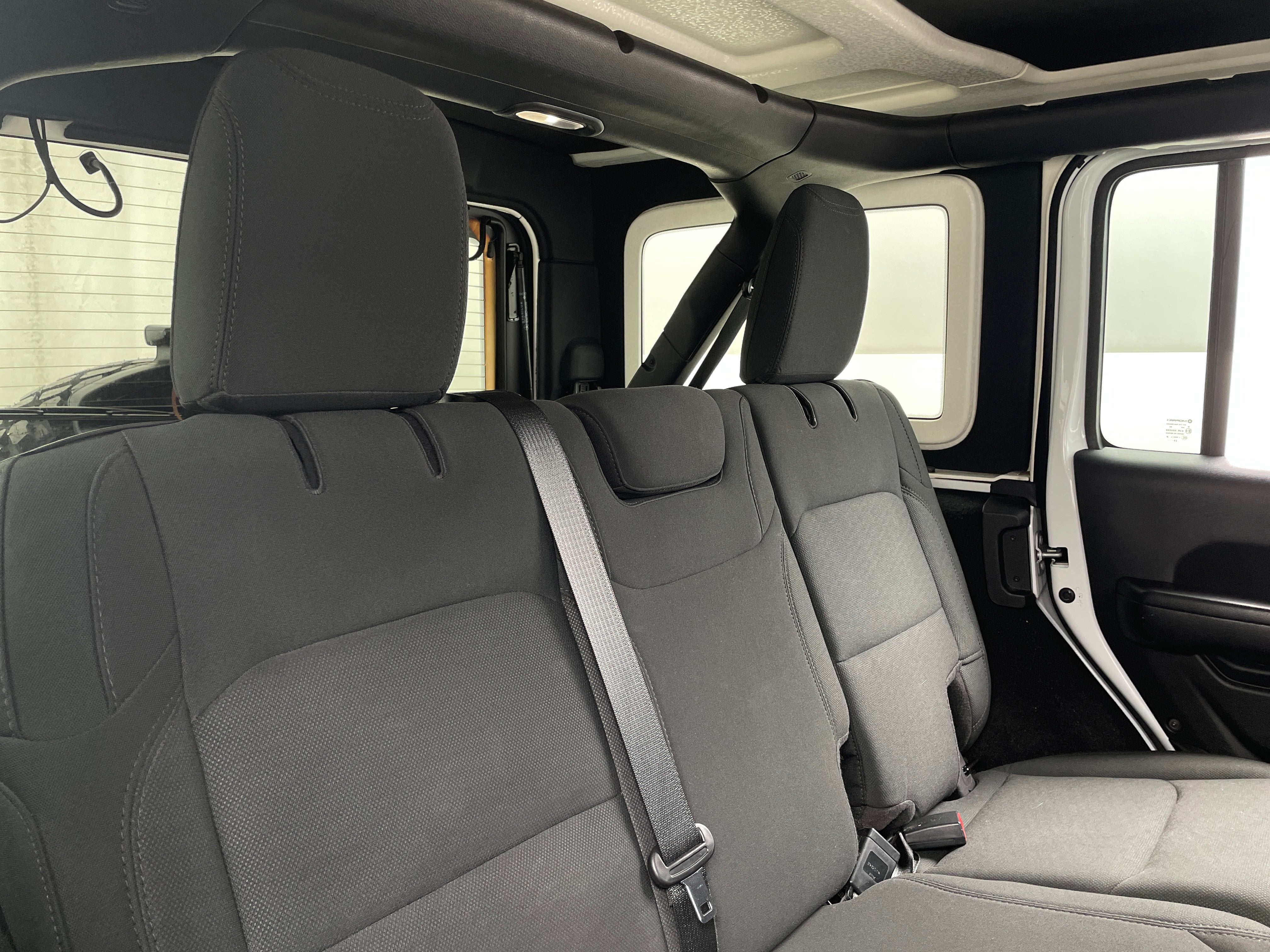 2021 Jeep Wrangler Unlimited Willys 6