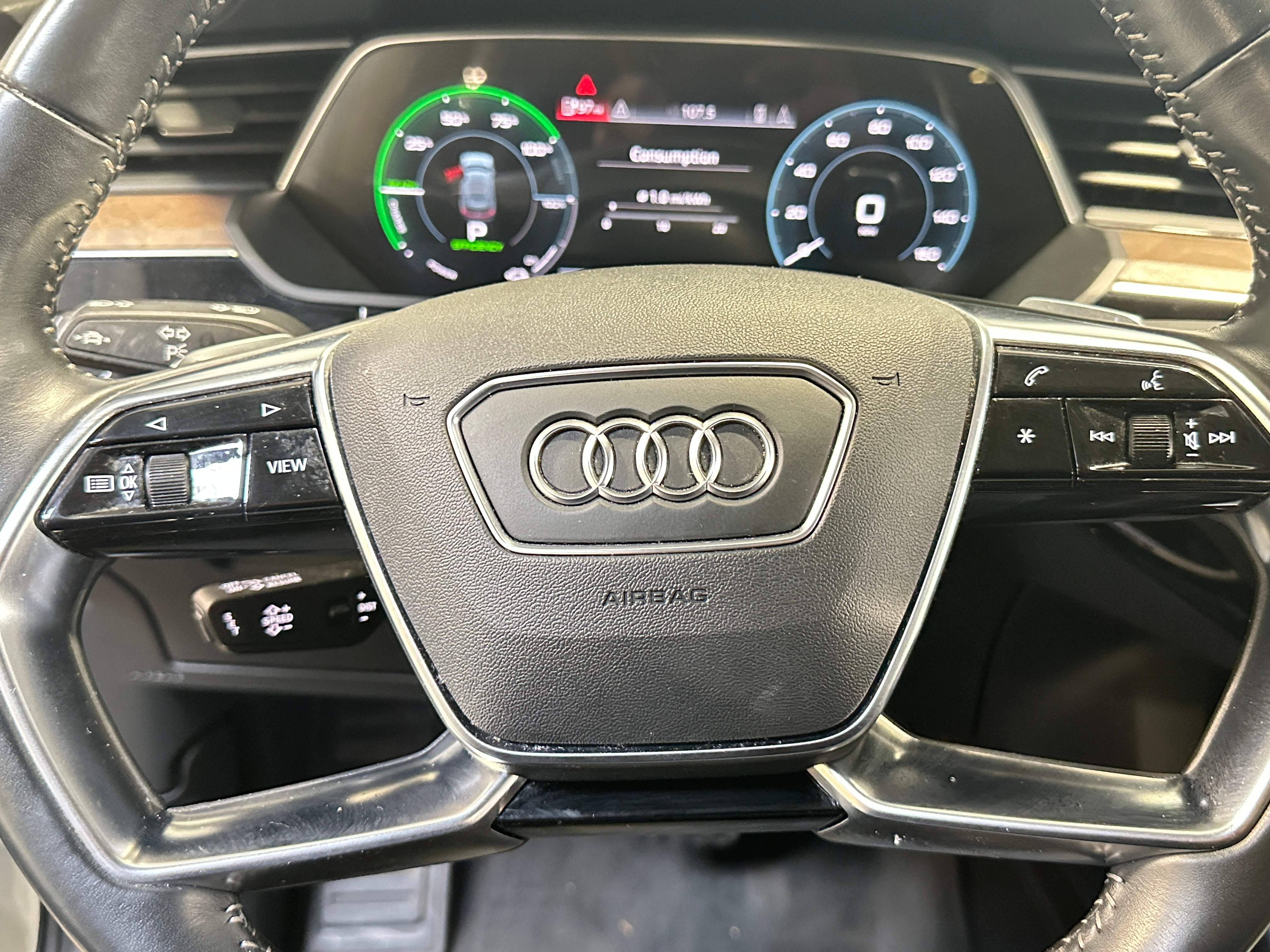 2020 Audi e-tron S Premium Plus 4
