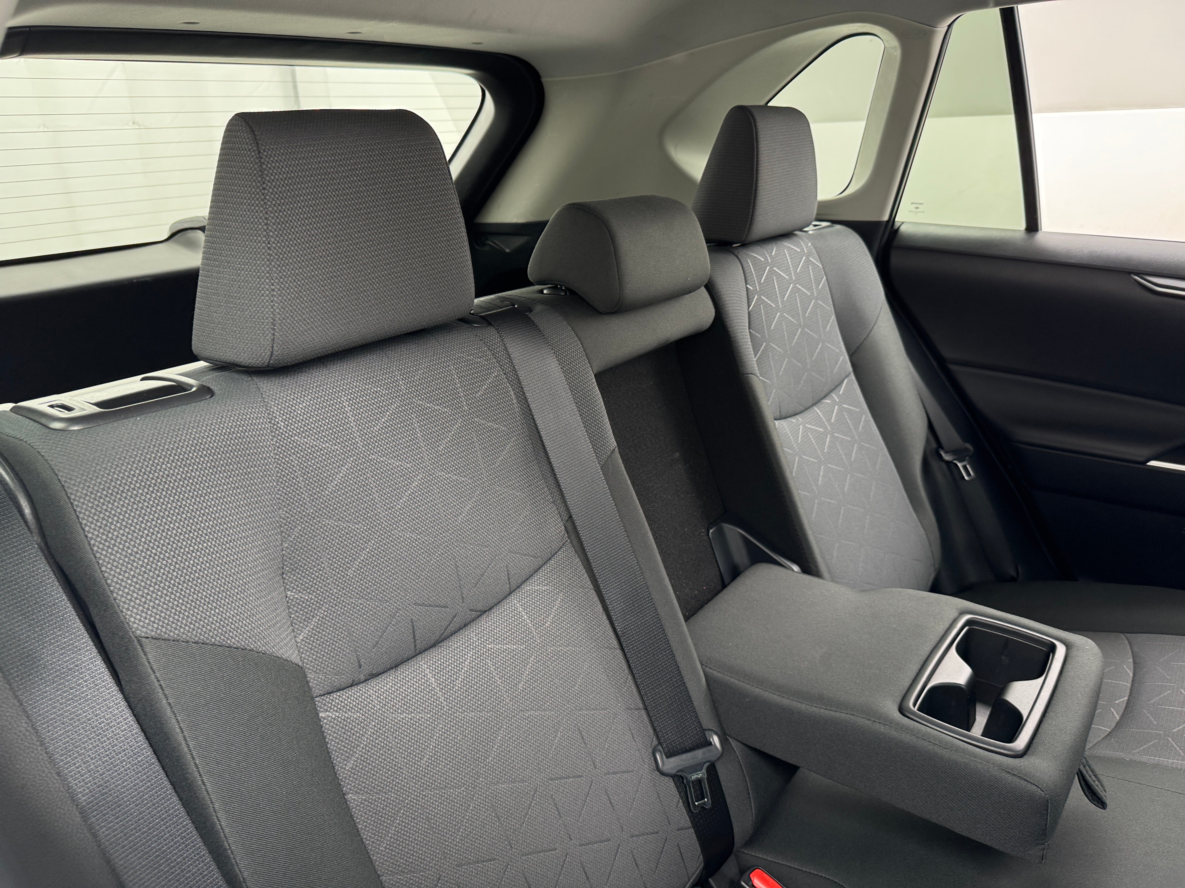 2024 Toyota RAV4 XLE 6