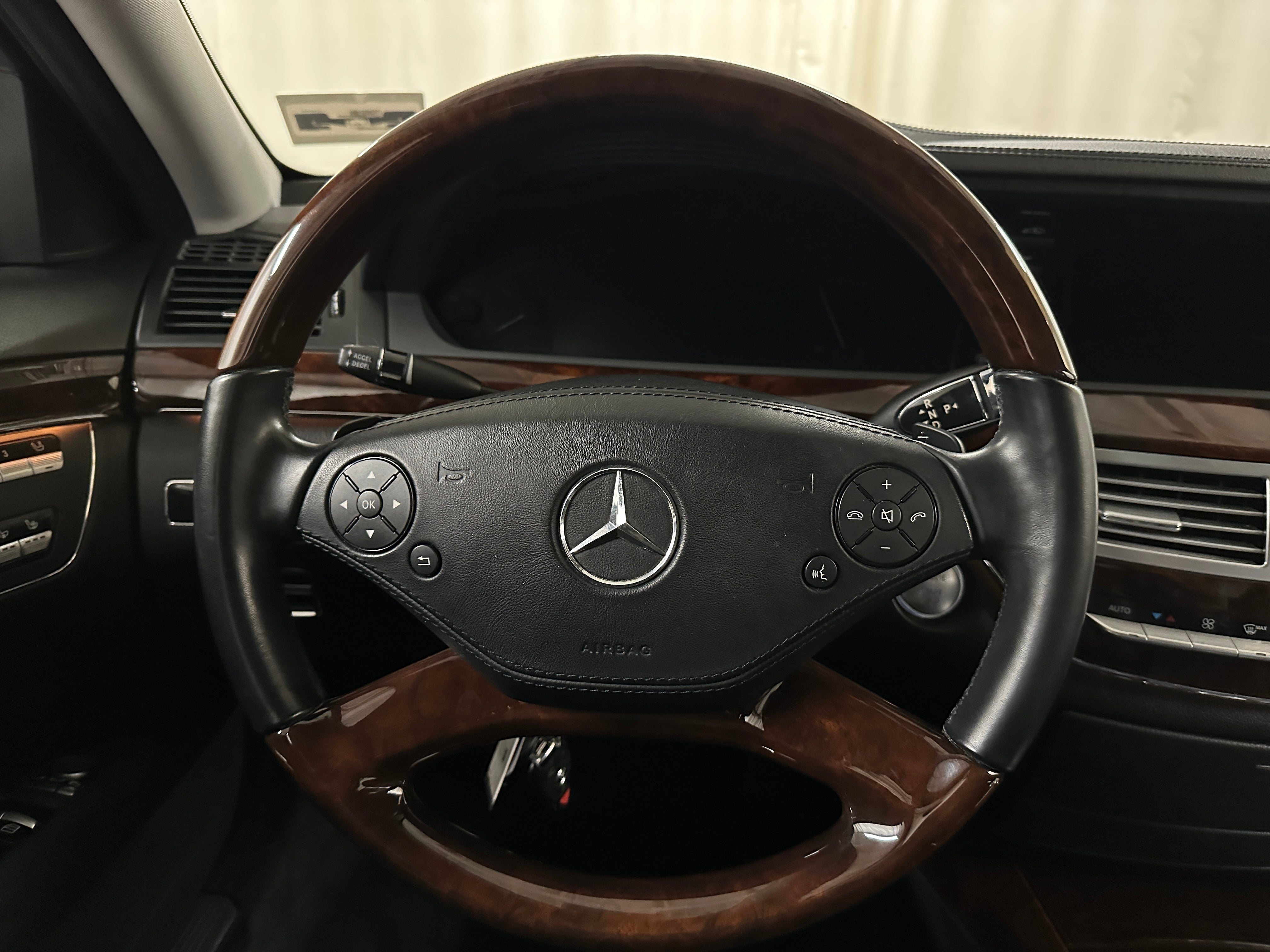 2012 Mercedes-Benz S-Class S 550 4