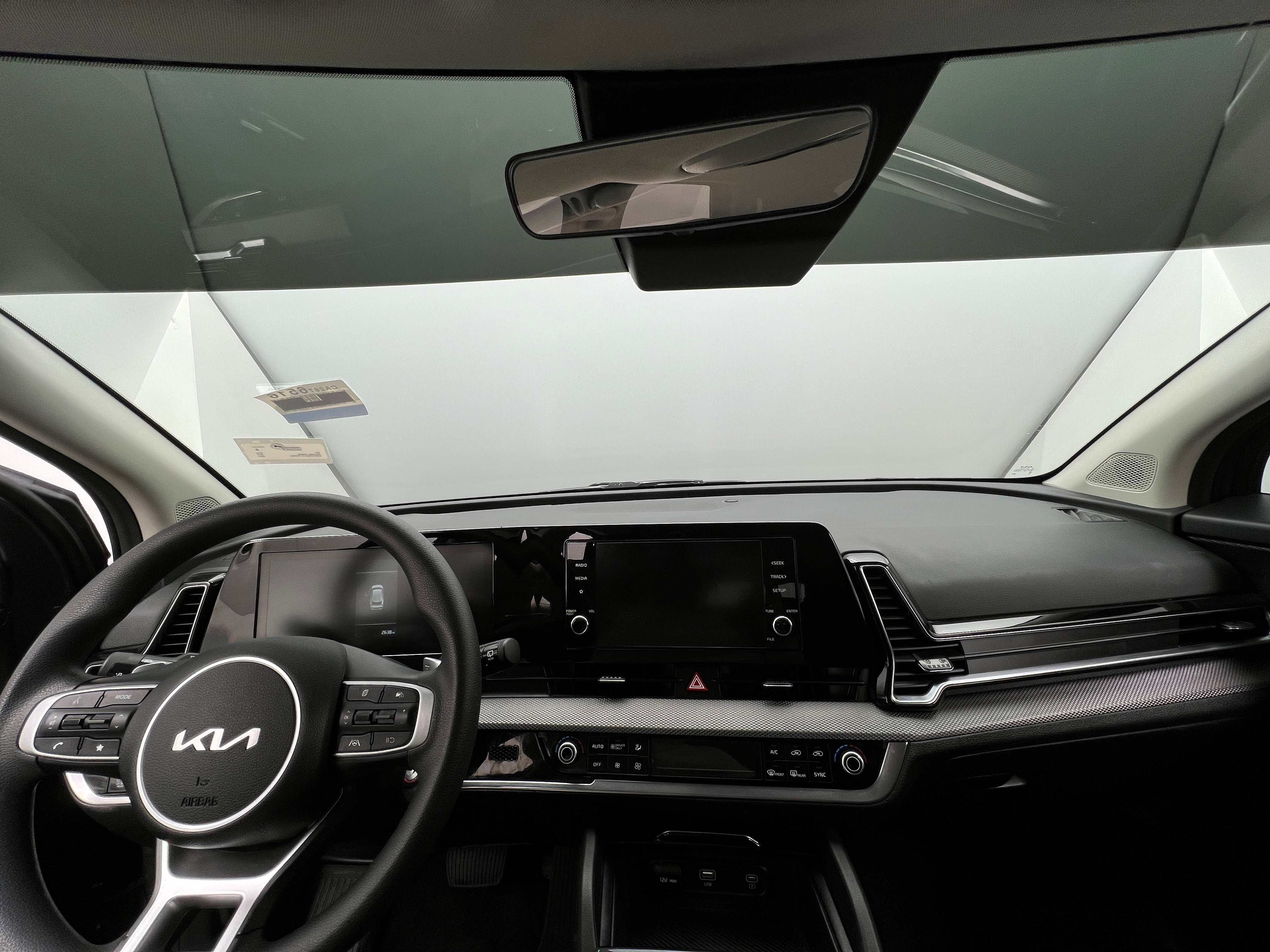 Thumbnail: 2023 Kia Sportage - 3