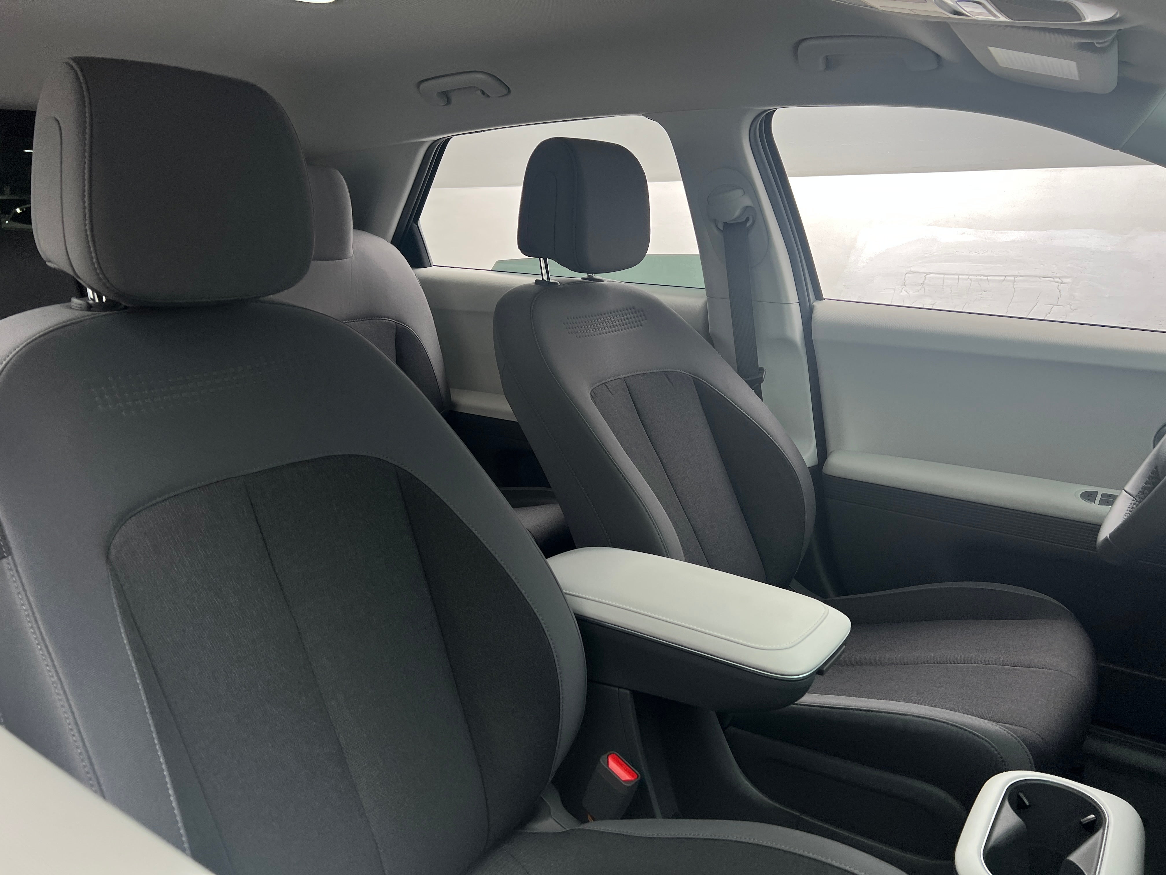 2024 Hyundai Ioniq 5 SEL 2
