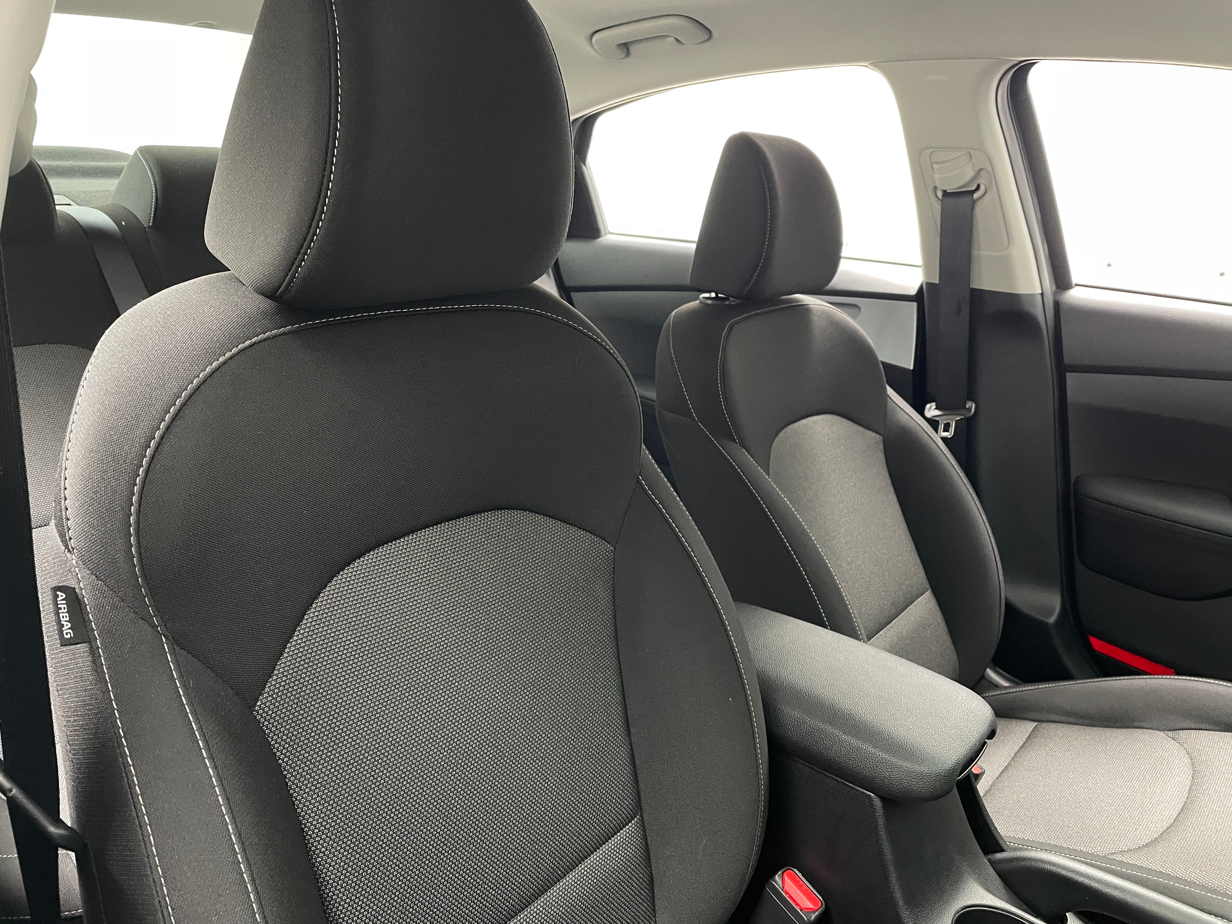 2024 Kia Forte LXS 2