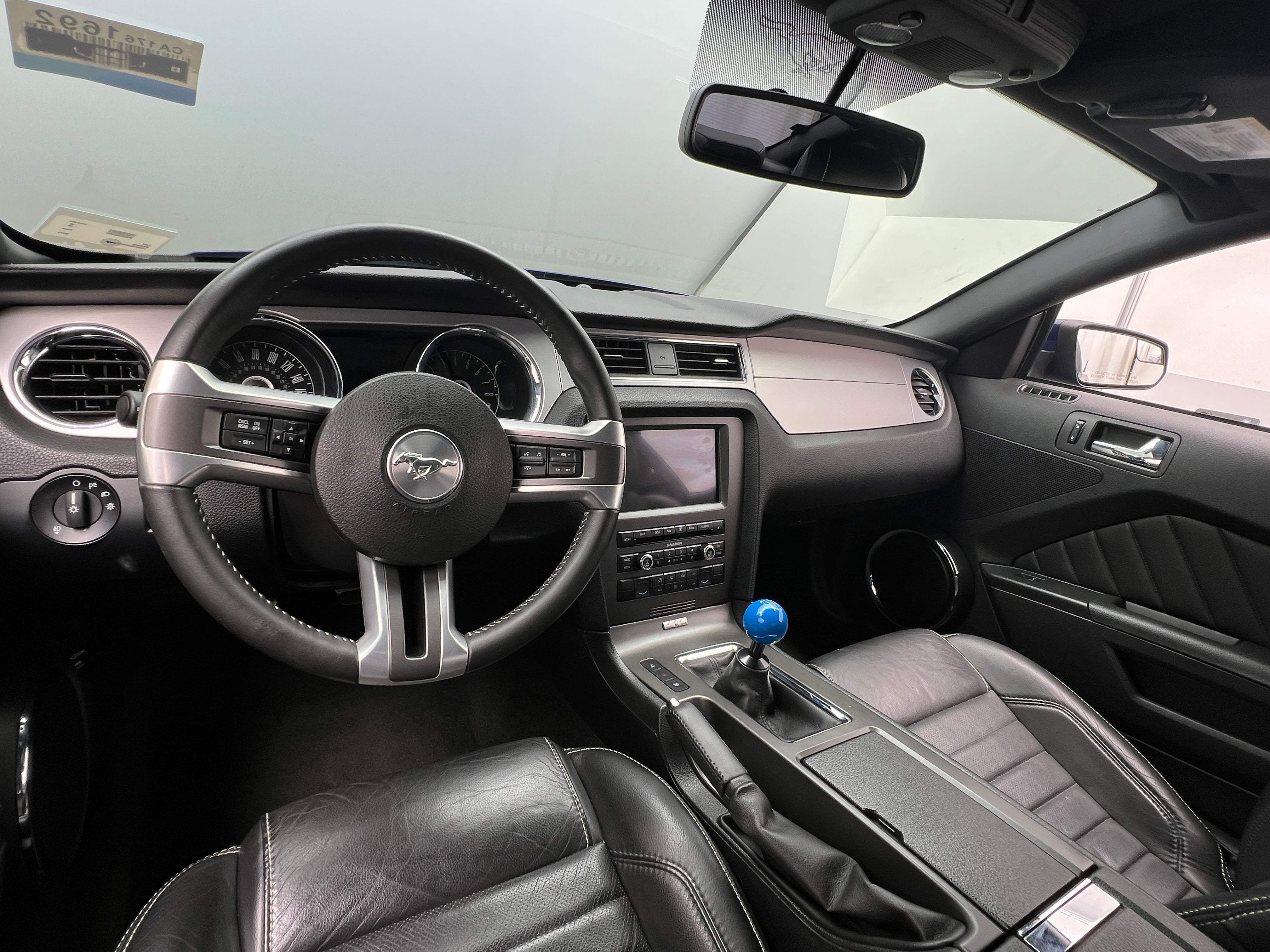 2014 Ford Mustang Premium 2