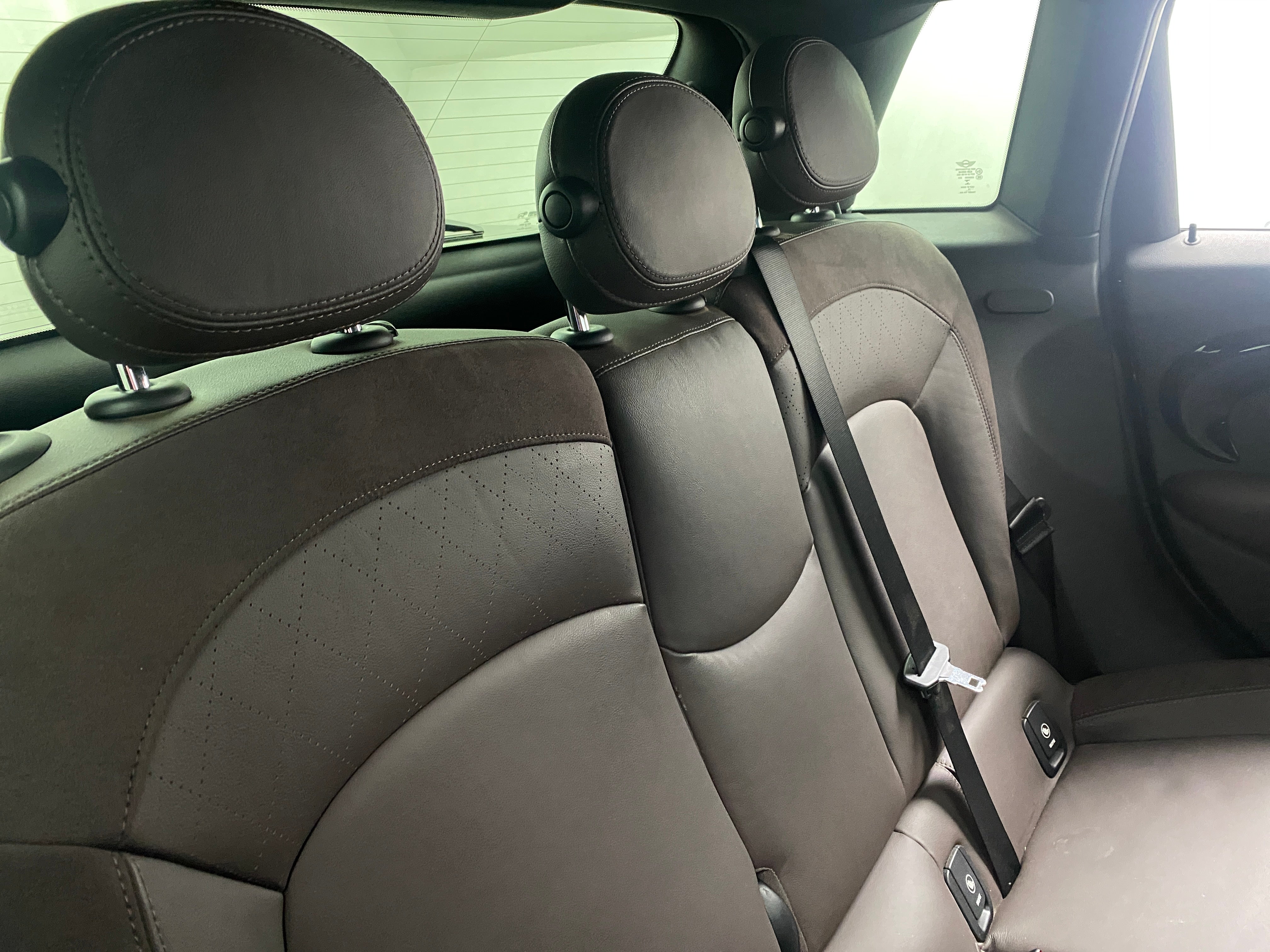 2015 MINI Cooper Hardtop S 6