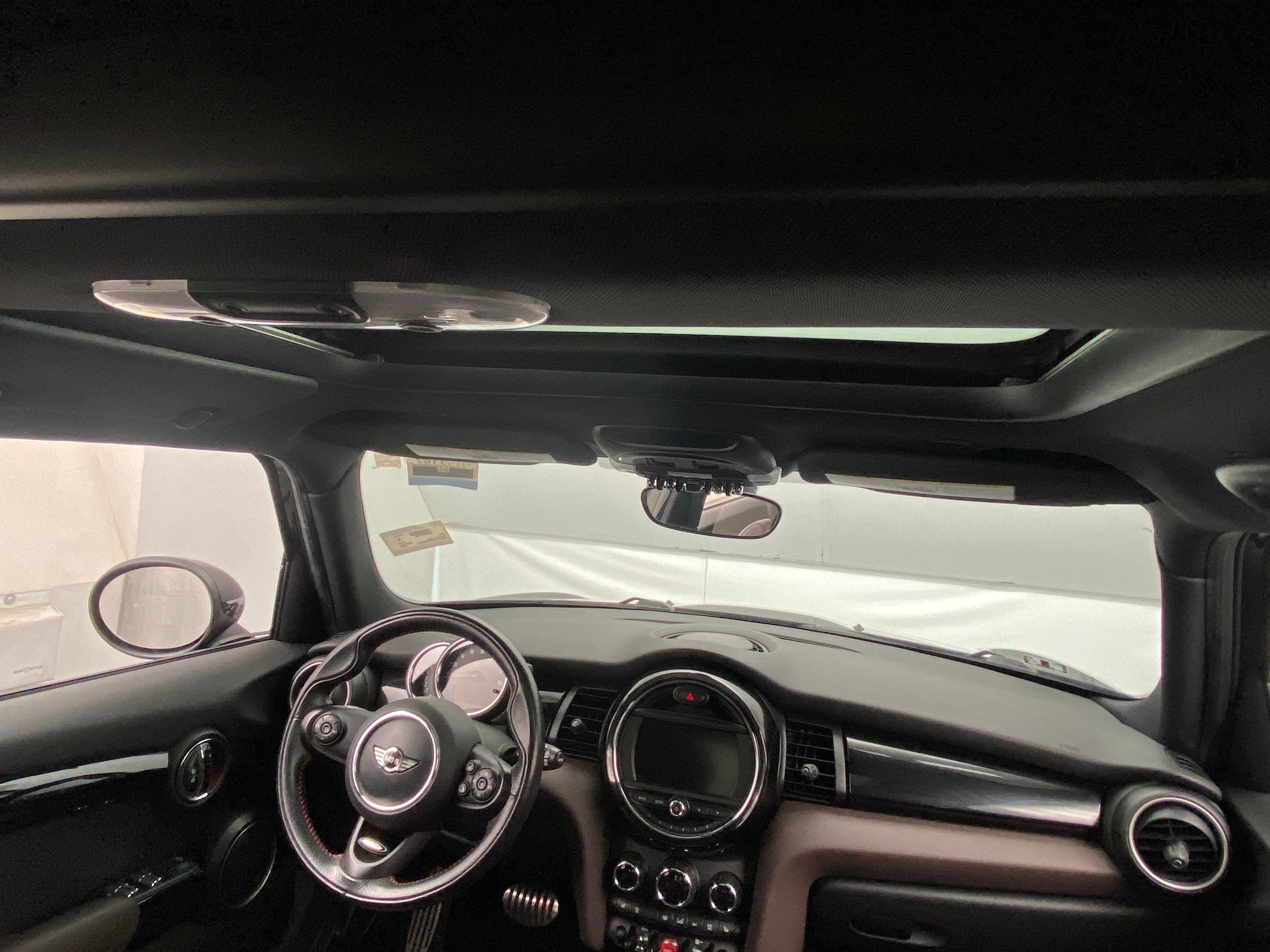 2015 MINI Cooper Hardtop S 3
