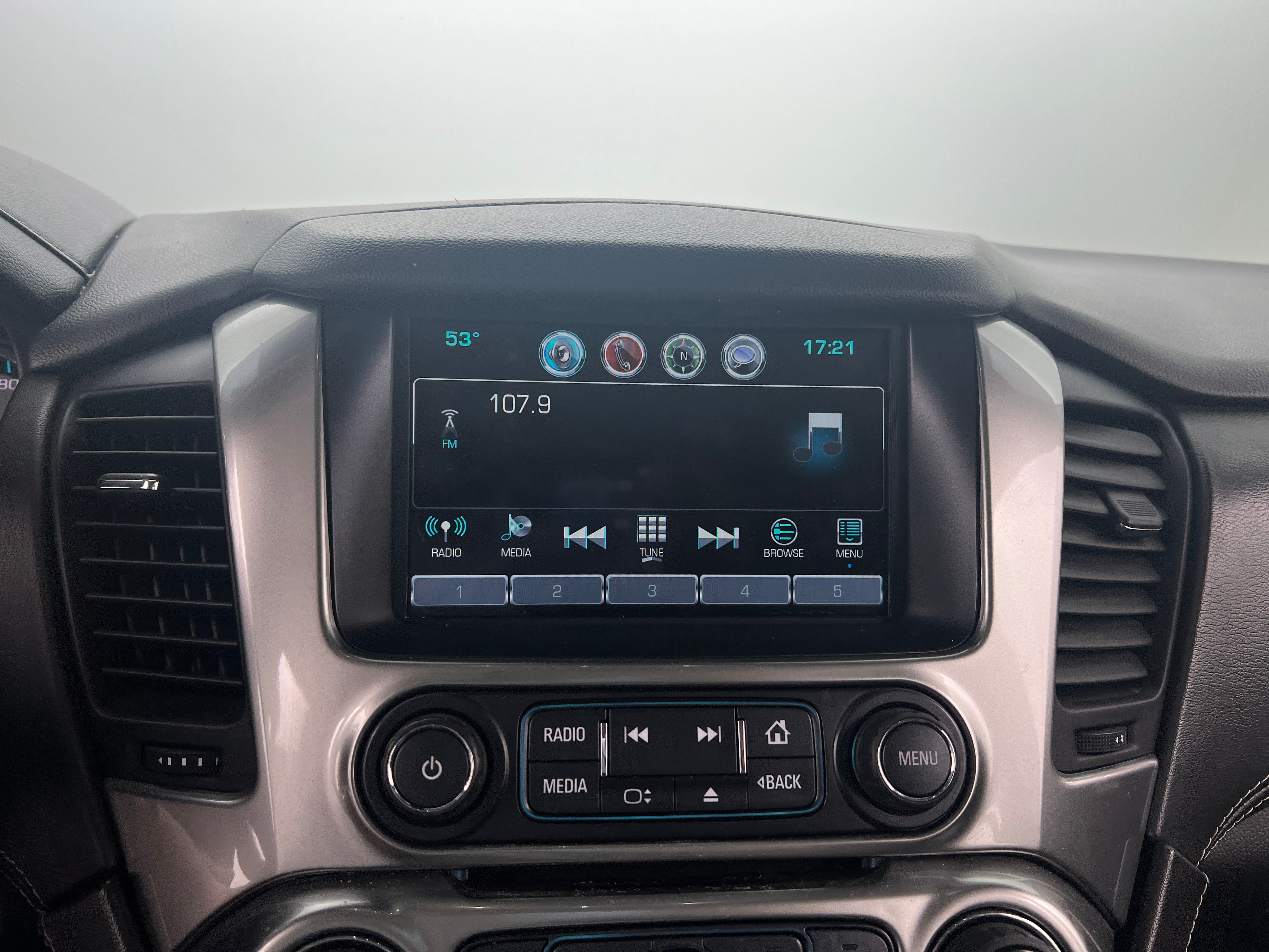 2020 Chevrolet Tahoe LT 3