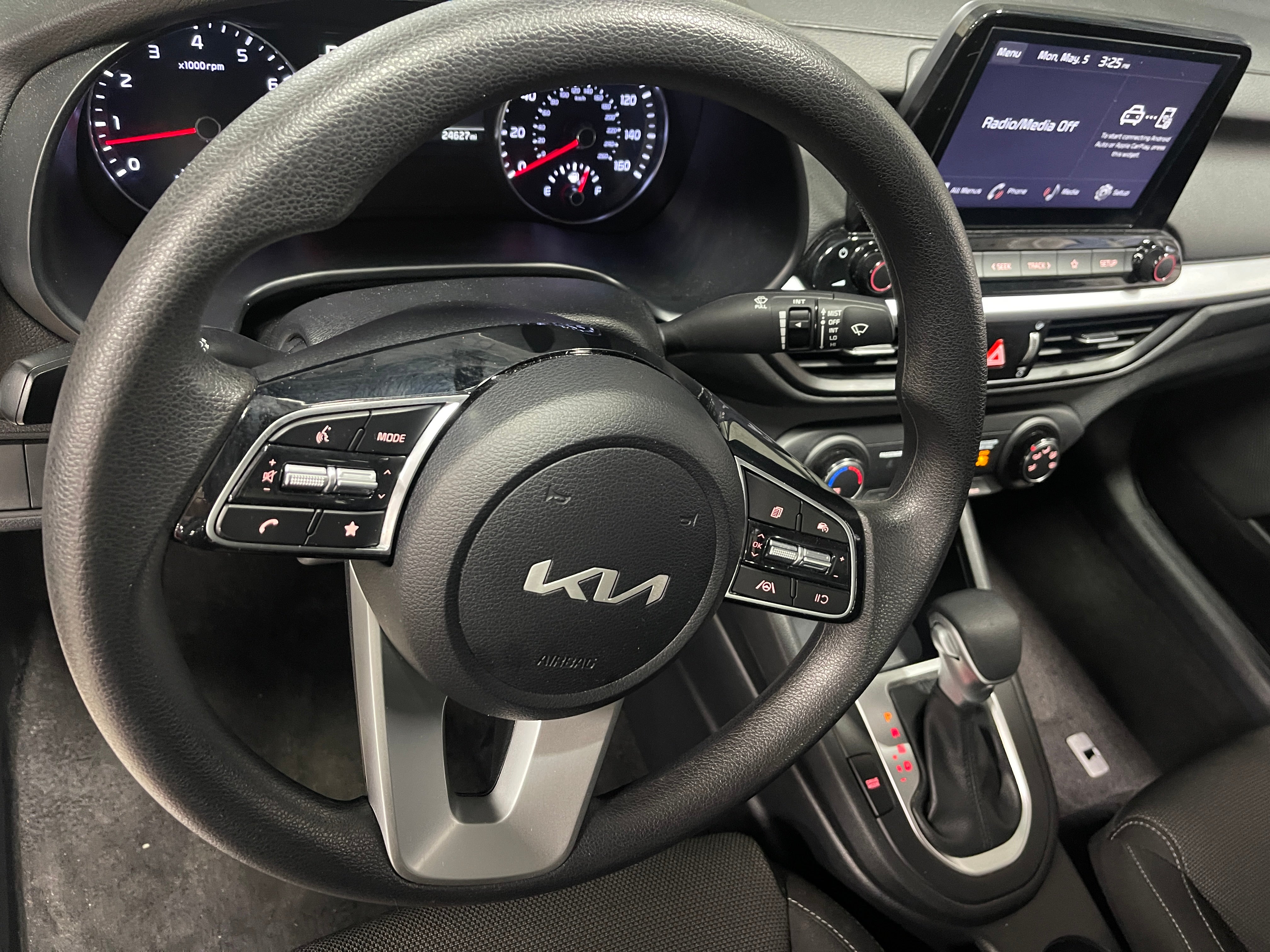 2024 Kia Forte LXS 5