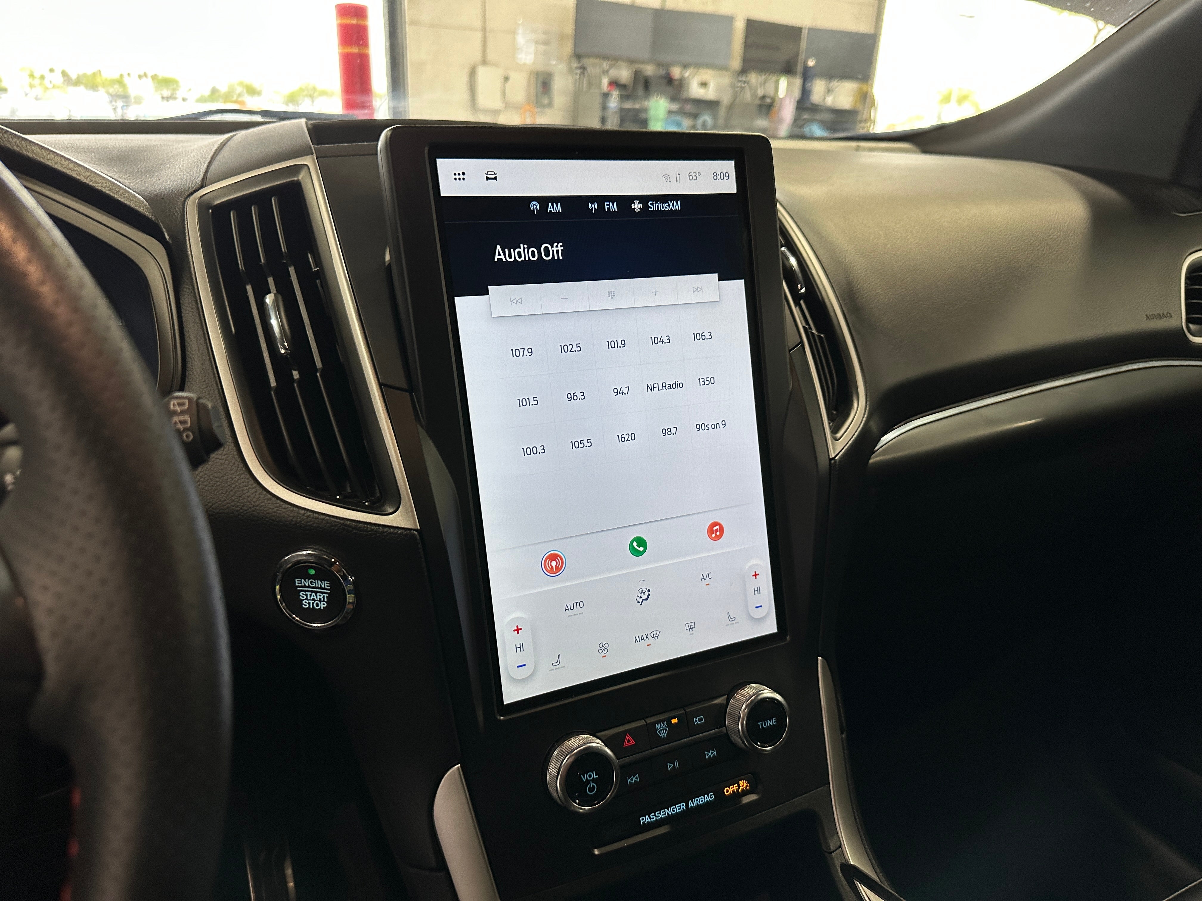 2024 Ford Edge  3
