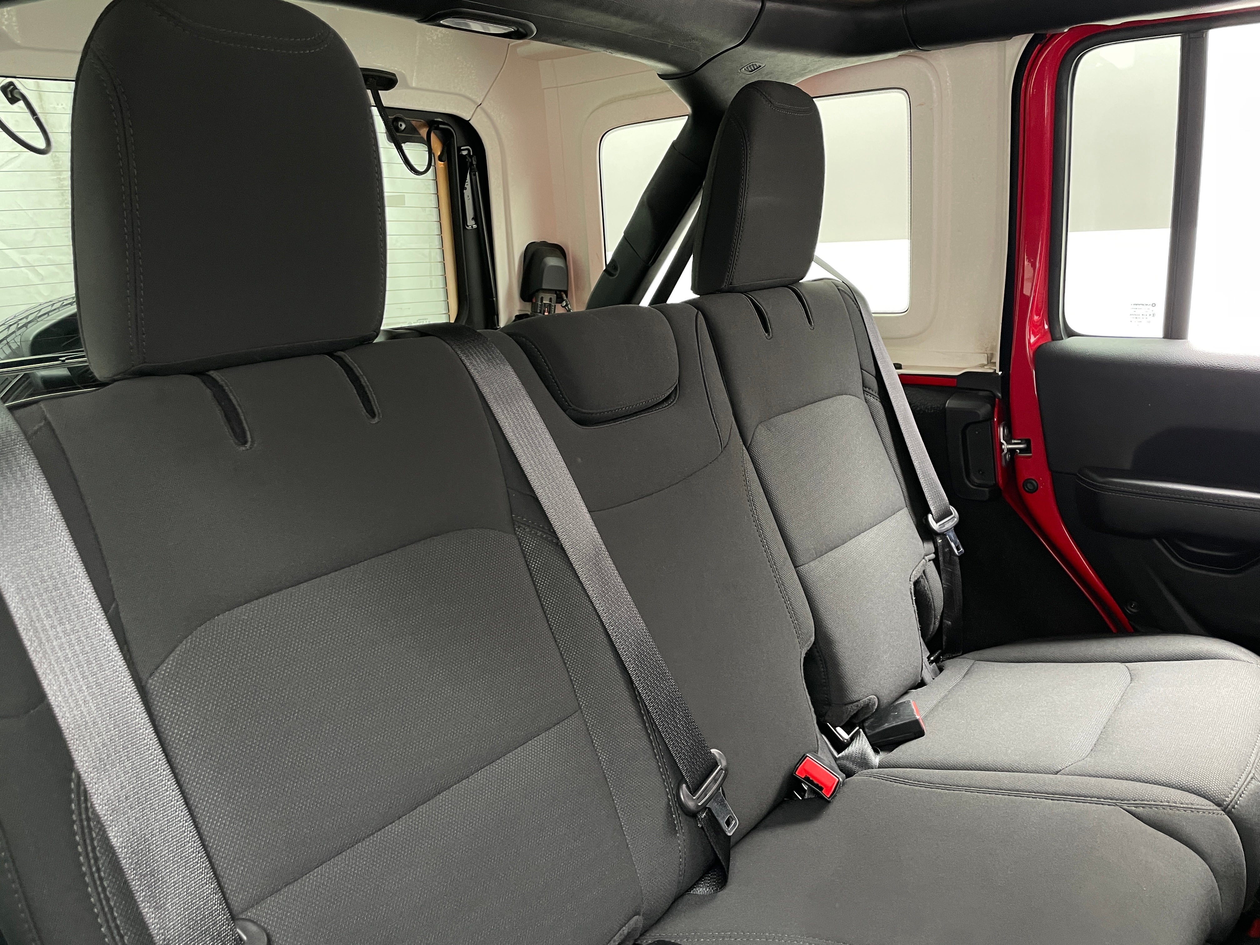 2023 Jeep Wrangler Unlimited Sahara 6