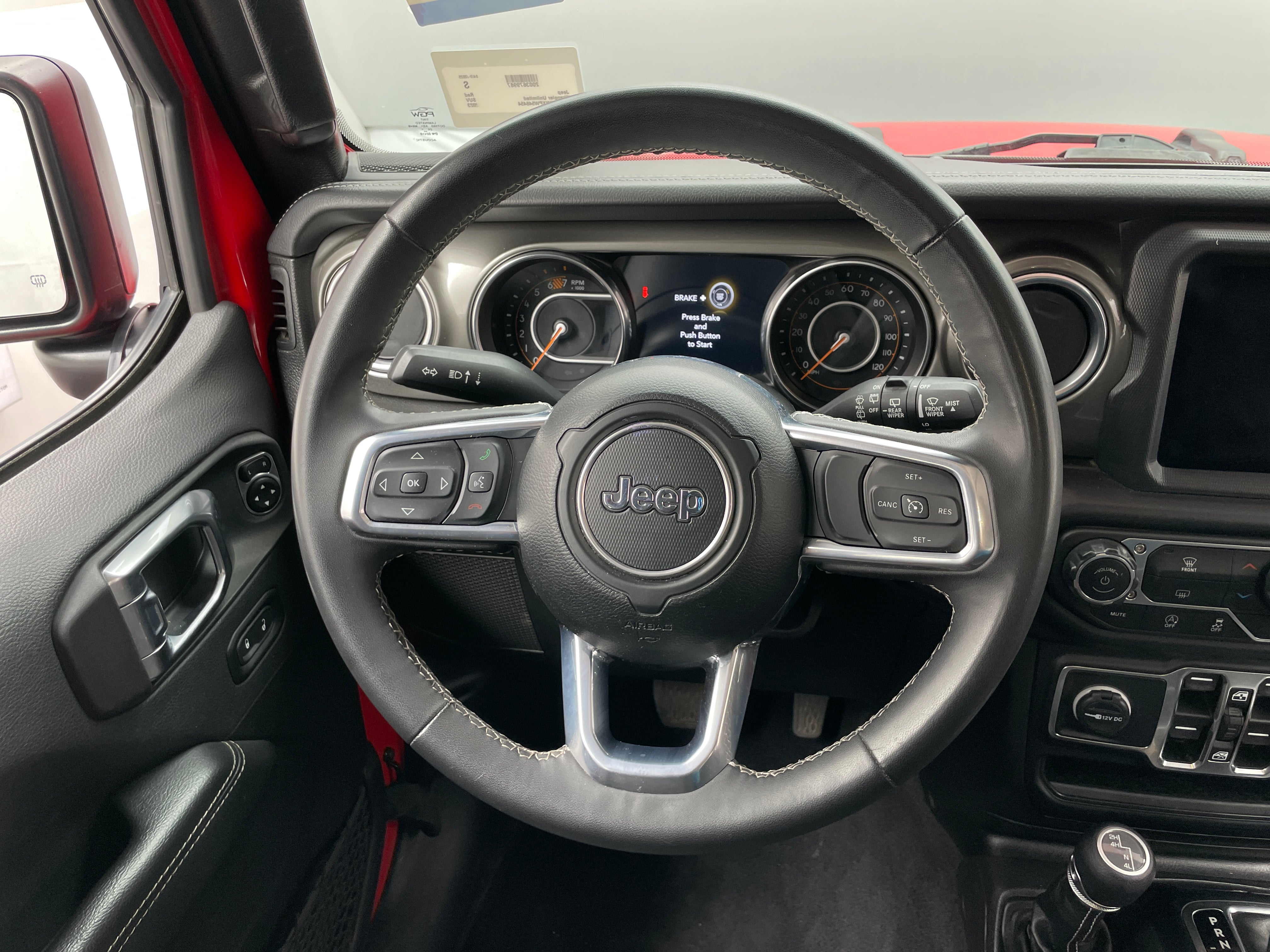 2023 Jeep Wrangler Unlimited Sahara 5