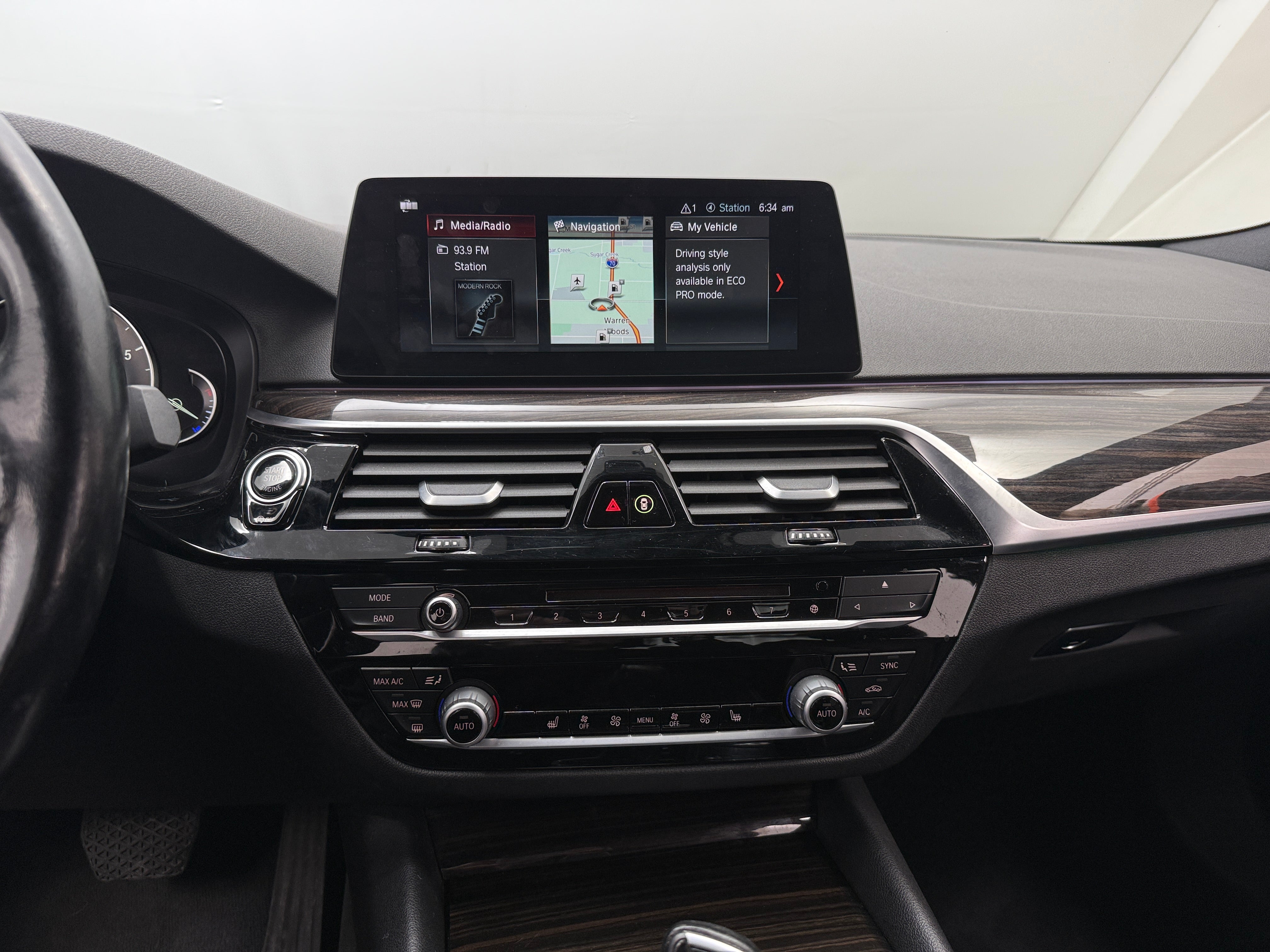 2018 BMW 5 Series 530i xDrive 3