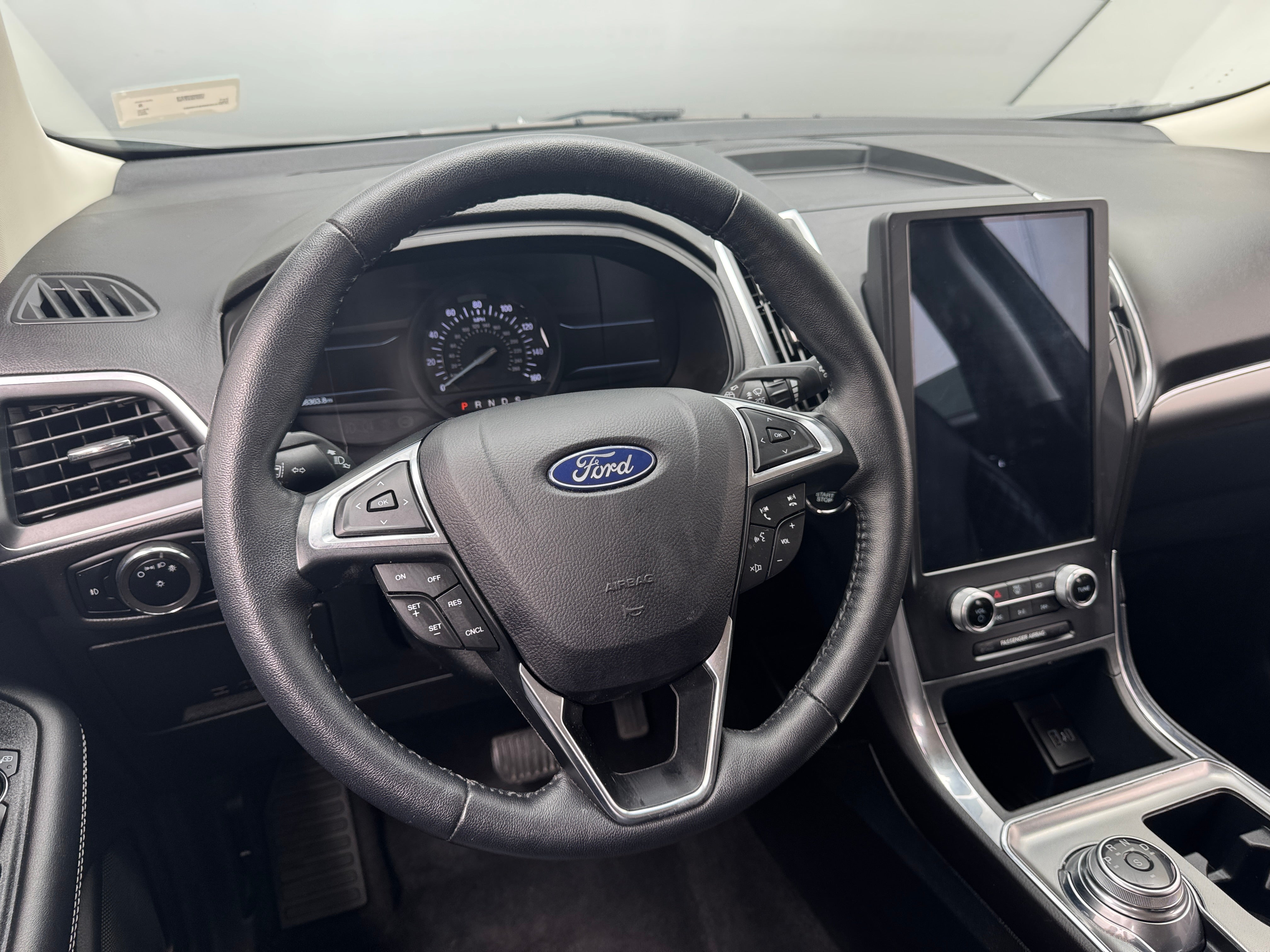 2024 Ford Edge Titanium 4