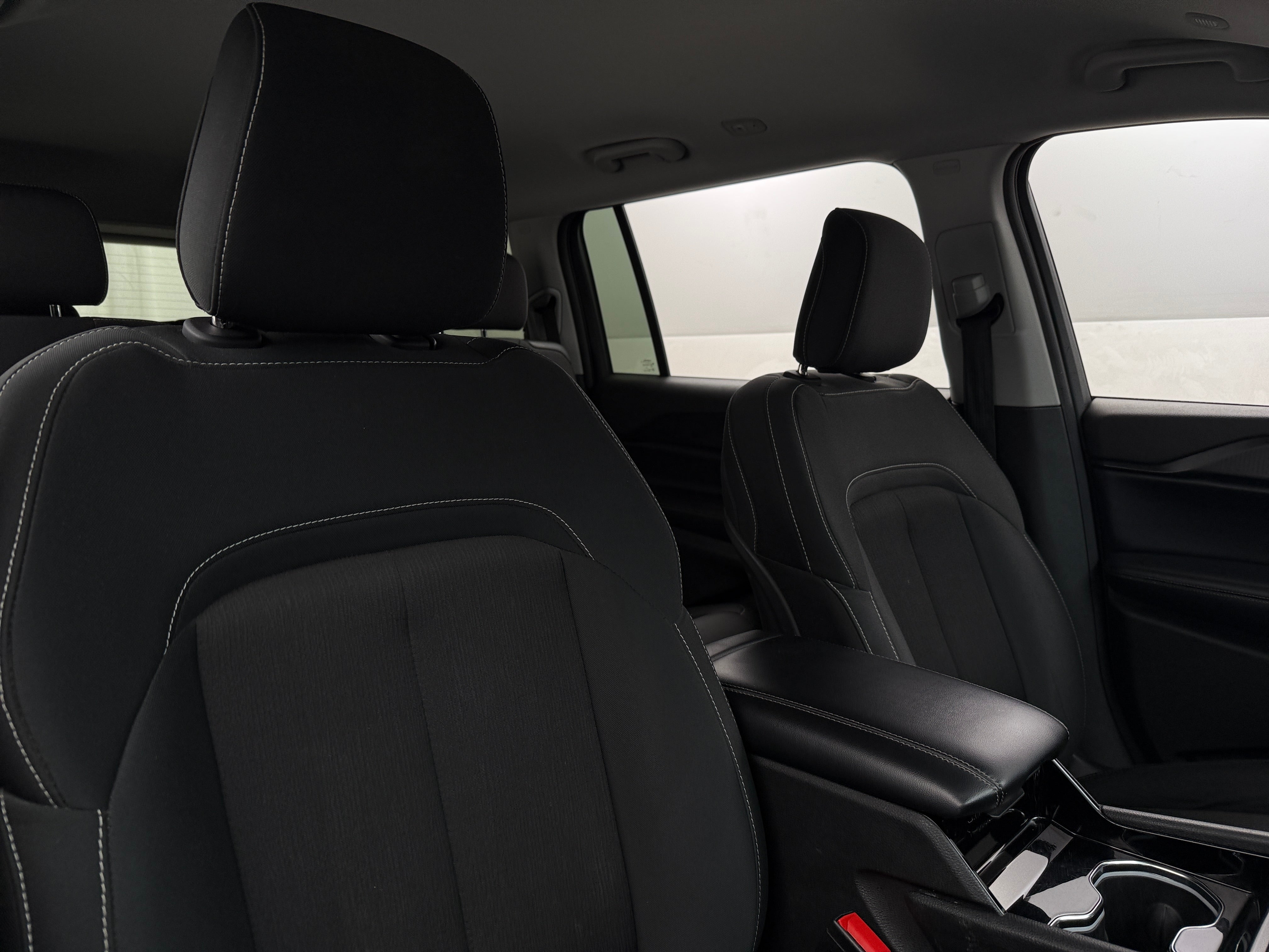 2023 Jeep Grand Cherokee L Laredo 2