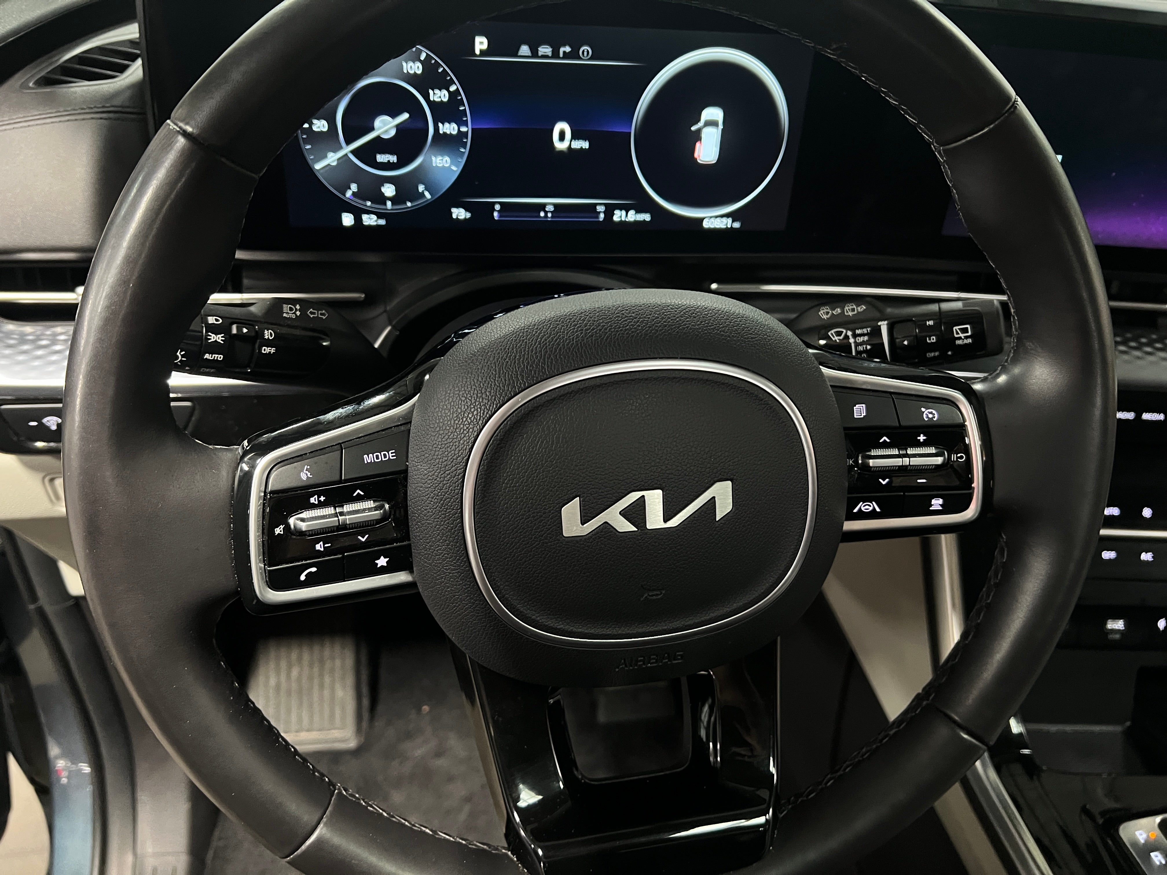 2024 Kia Carnival SX Prestige 4