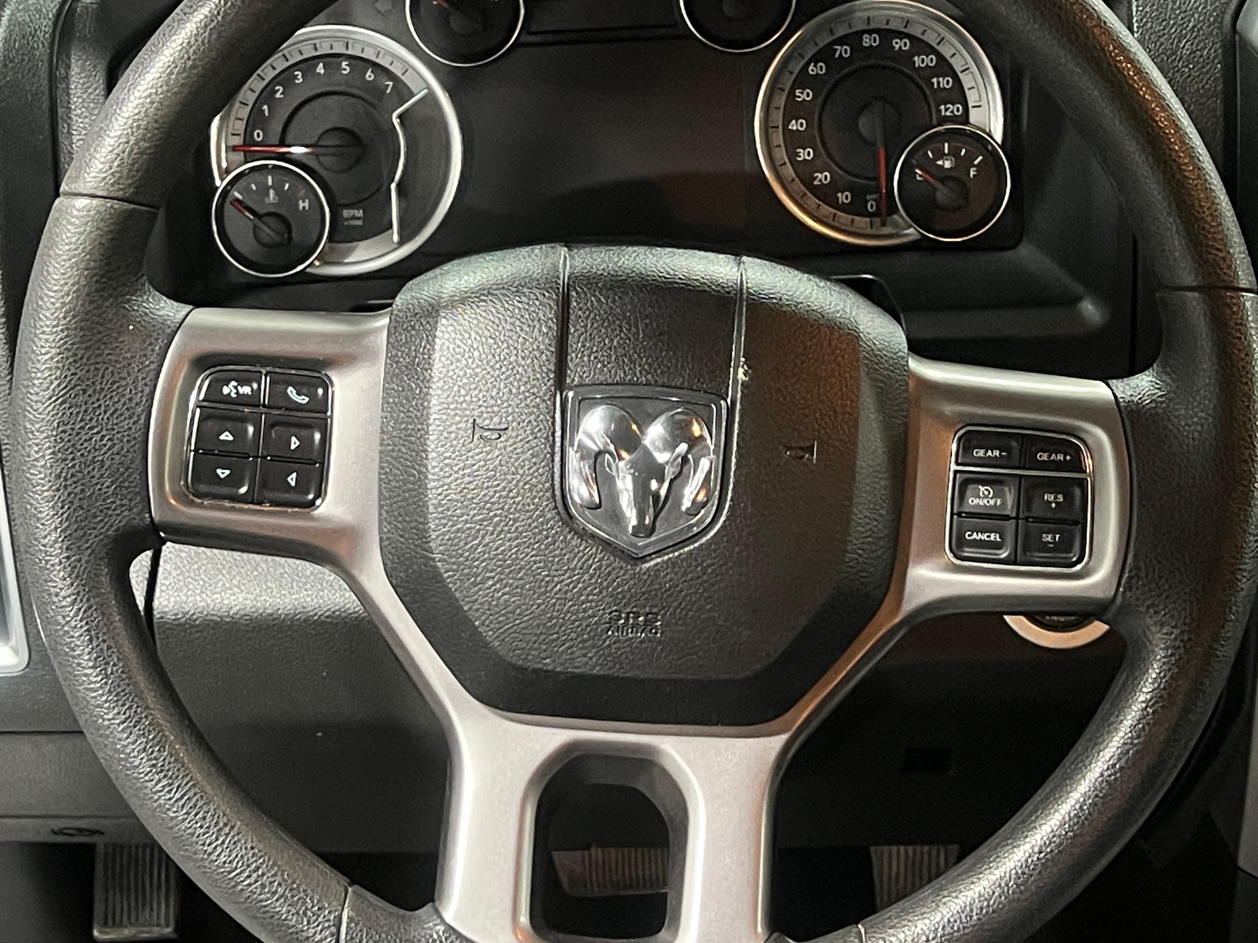 2023 RAM 1500 Classic SLT 5