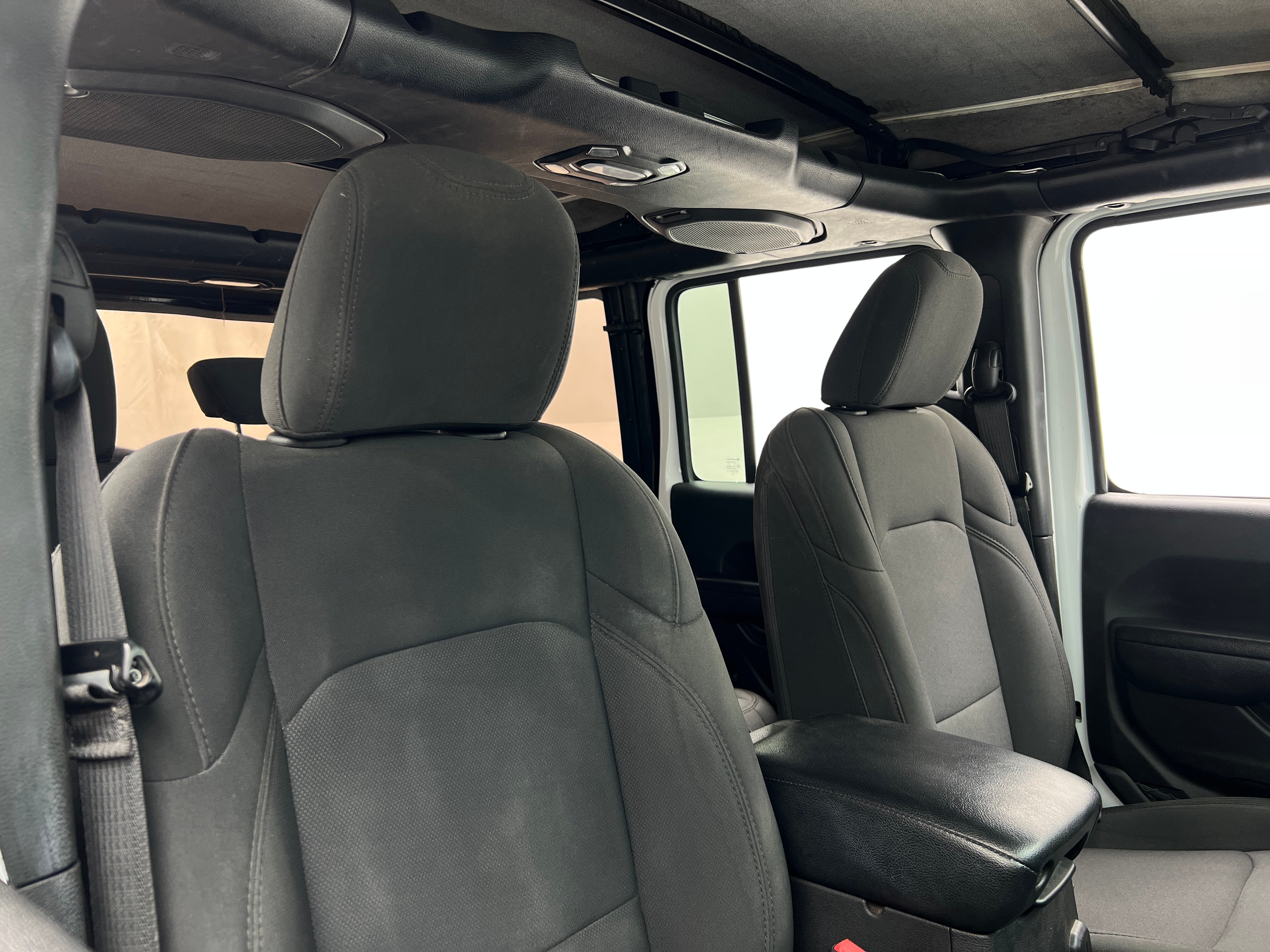 2022 Jeep Wrangler Unlimited Willys 2