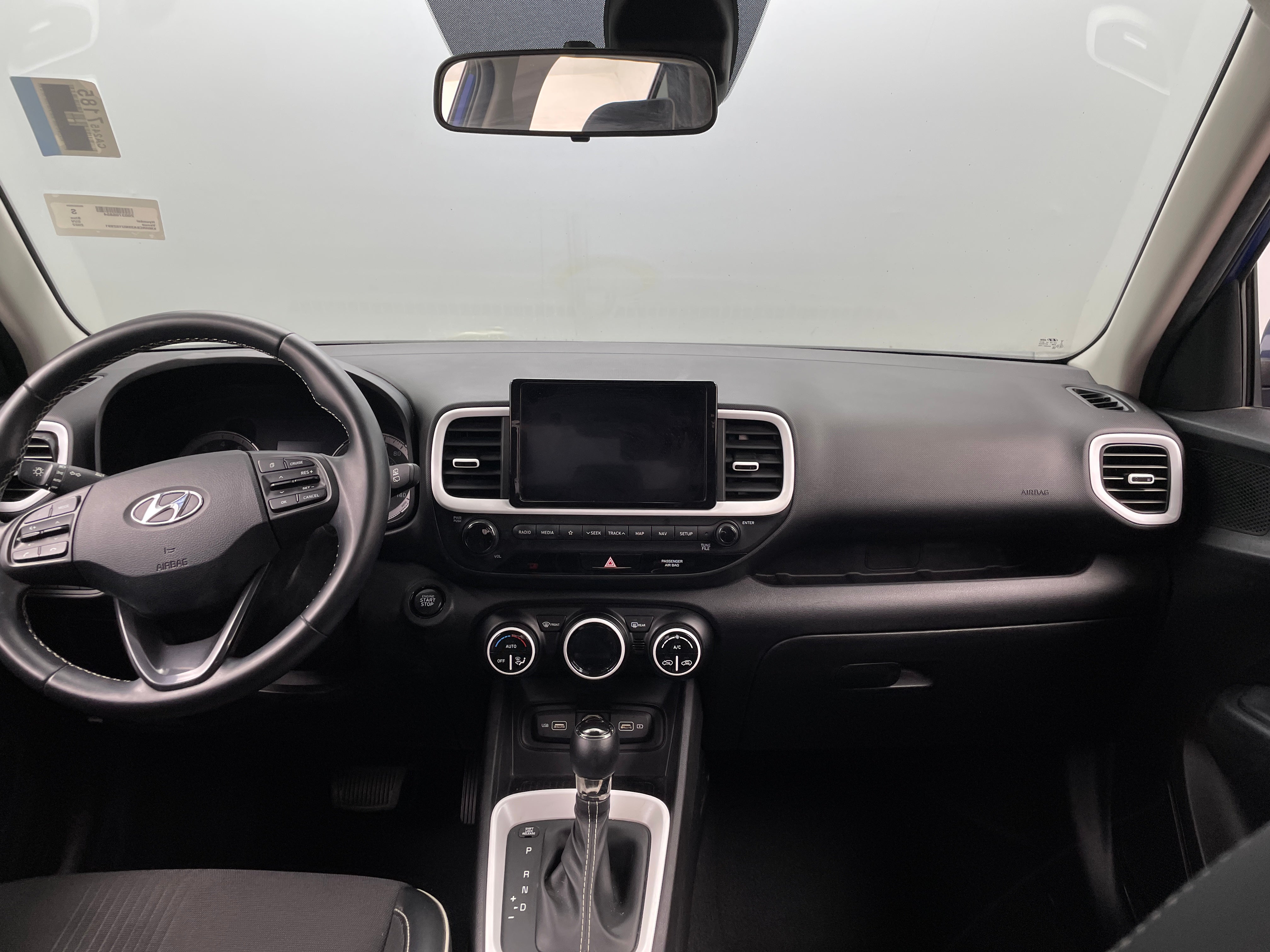 2022 Hyundai Venue Limited 2