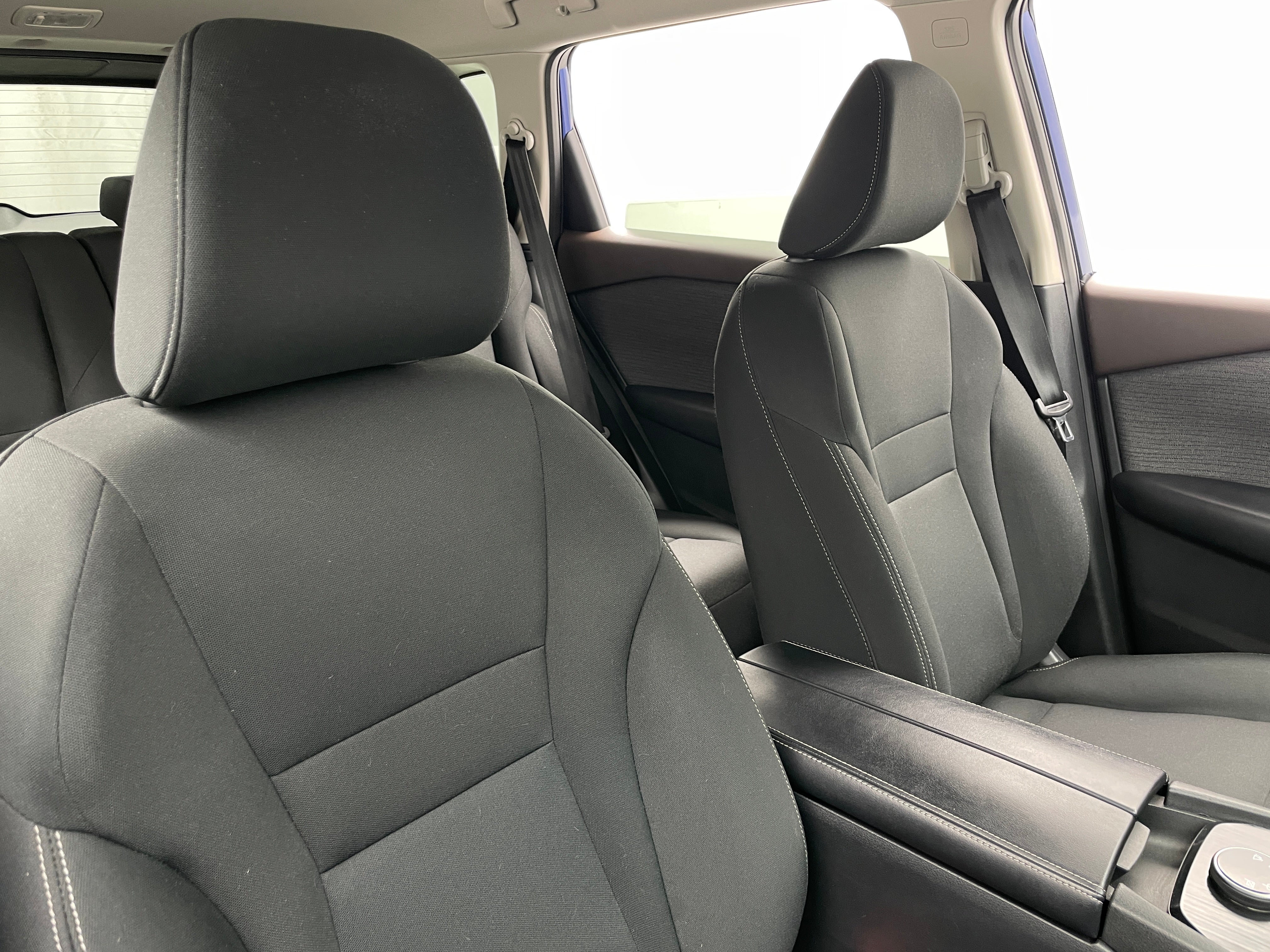 2023 Nissan Rogue S 2