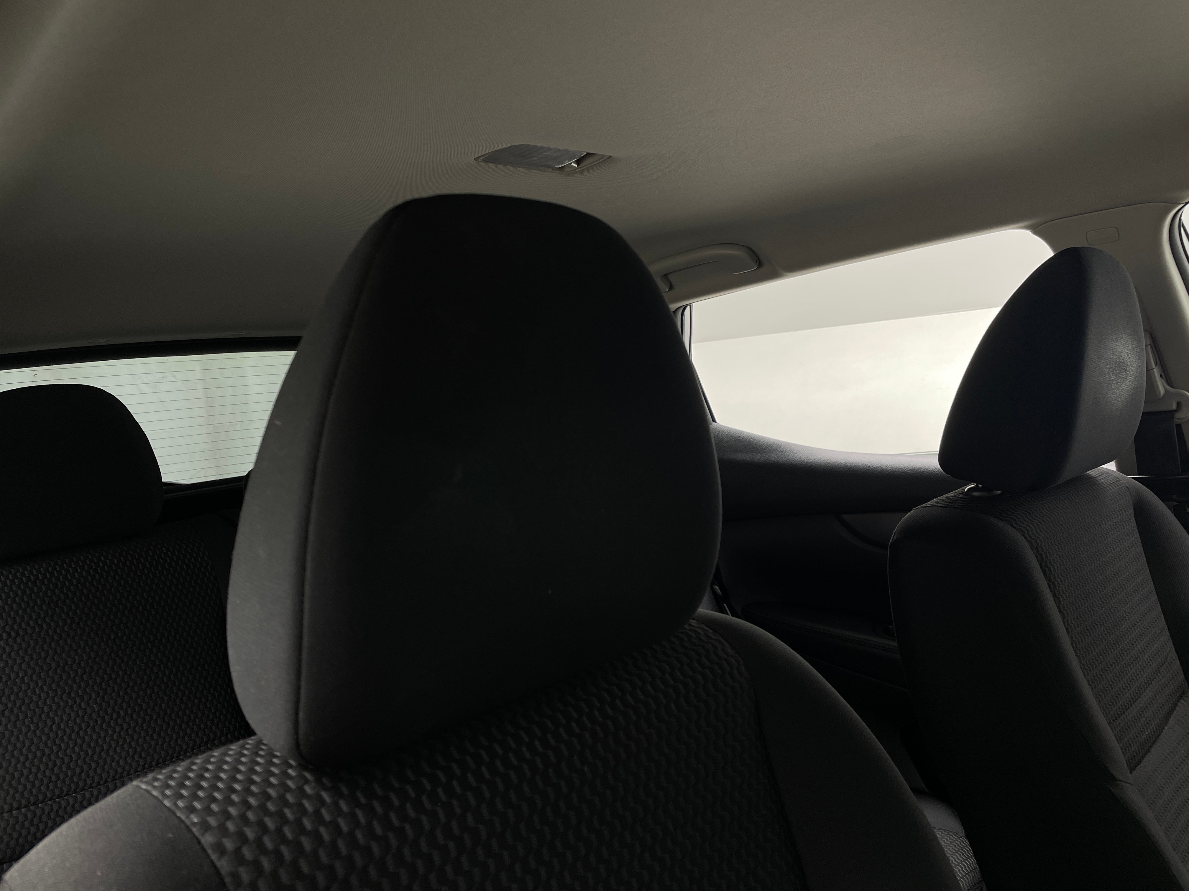 2020 Nissan Rogue Sport S 2