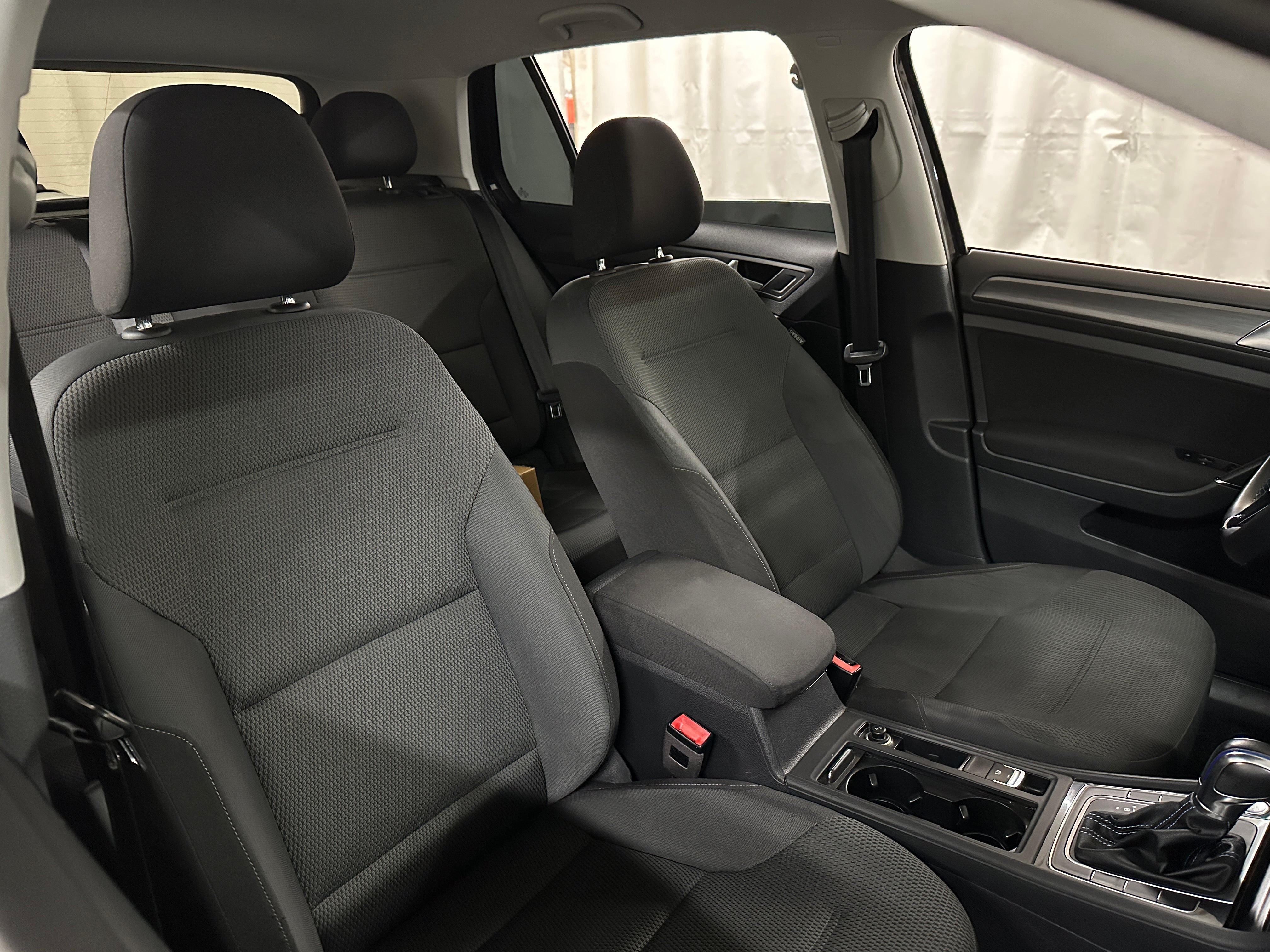2017 Volkswagen e-Golf SE 2