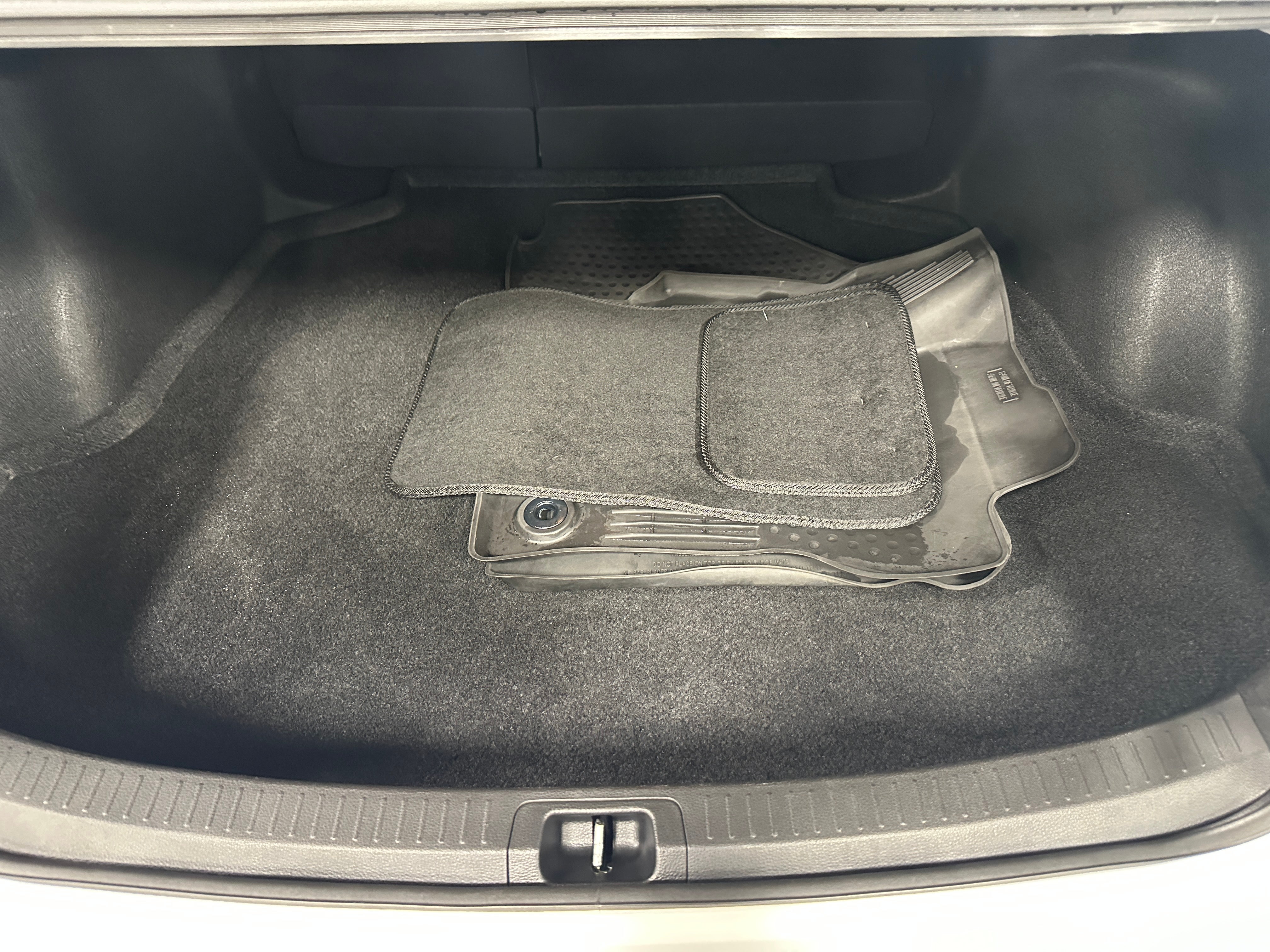 2024 Toyota Corolla SE 7