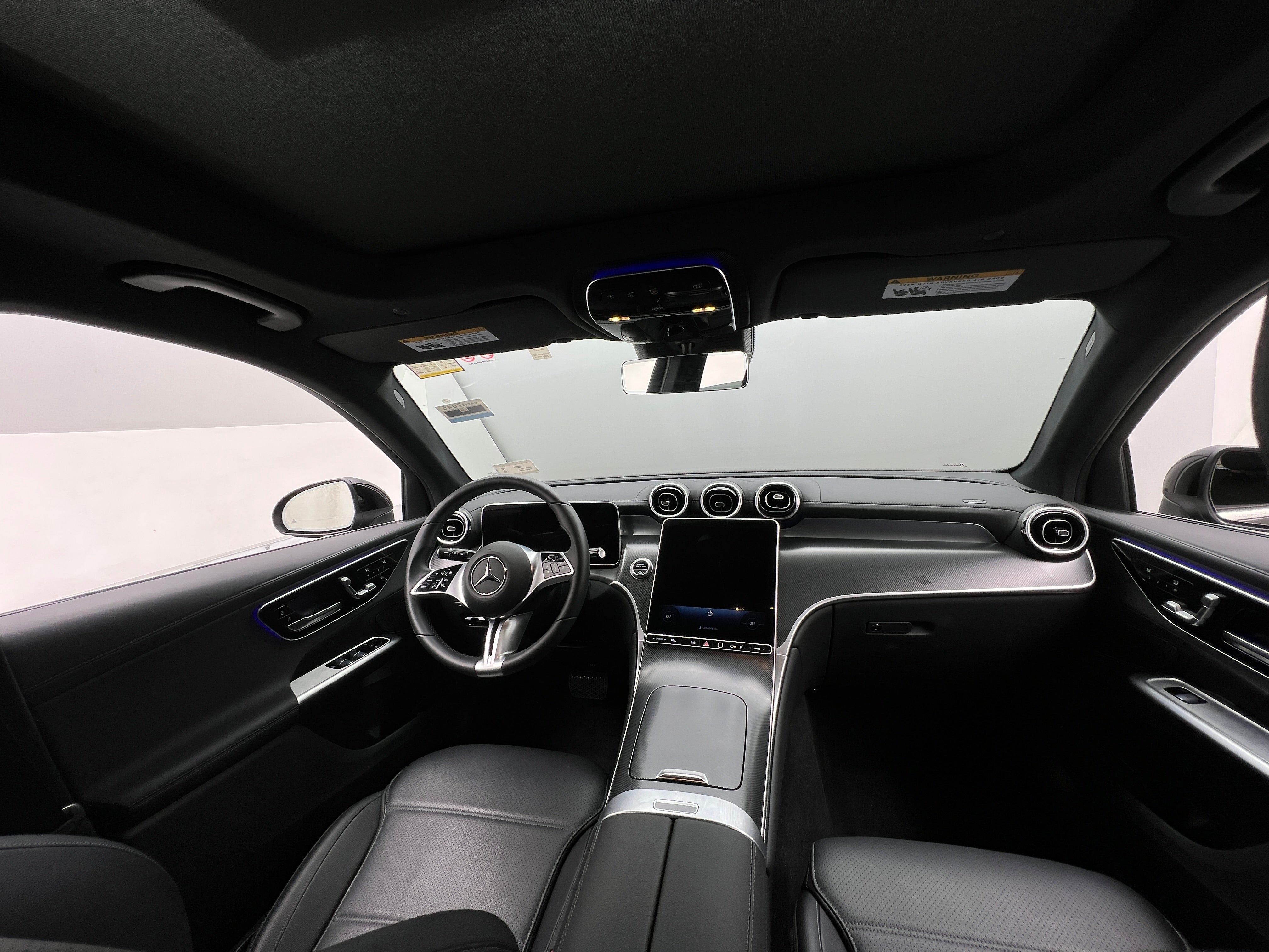 2024 Mercedes-Benz GLC 300 2