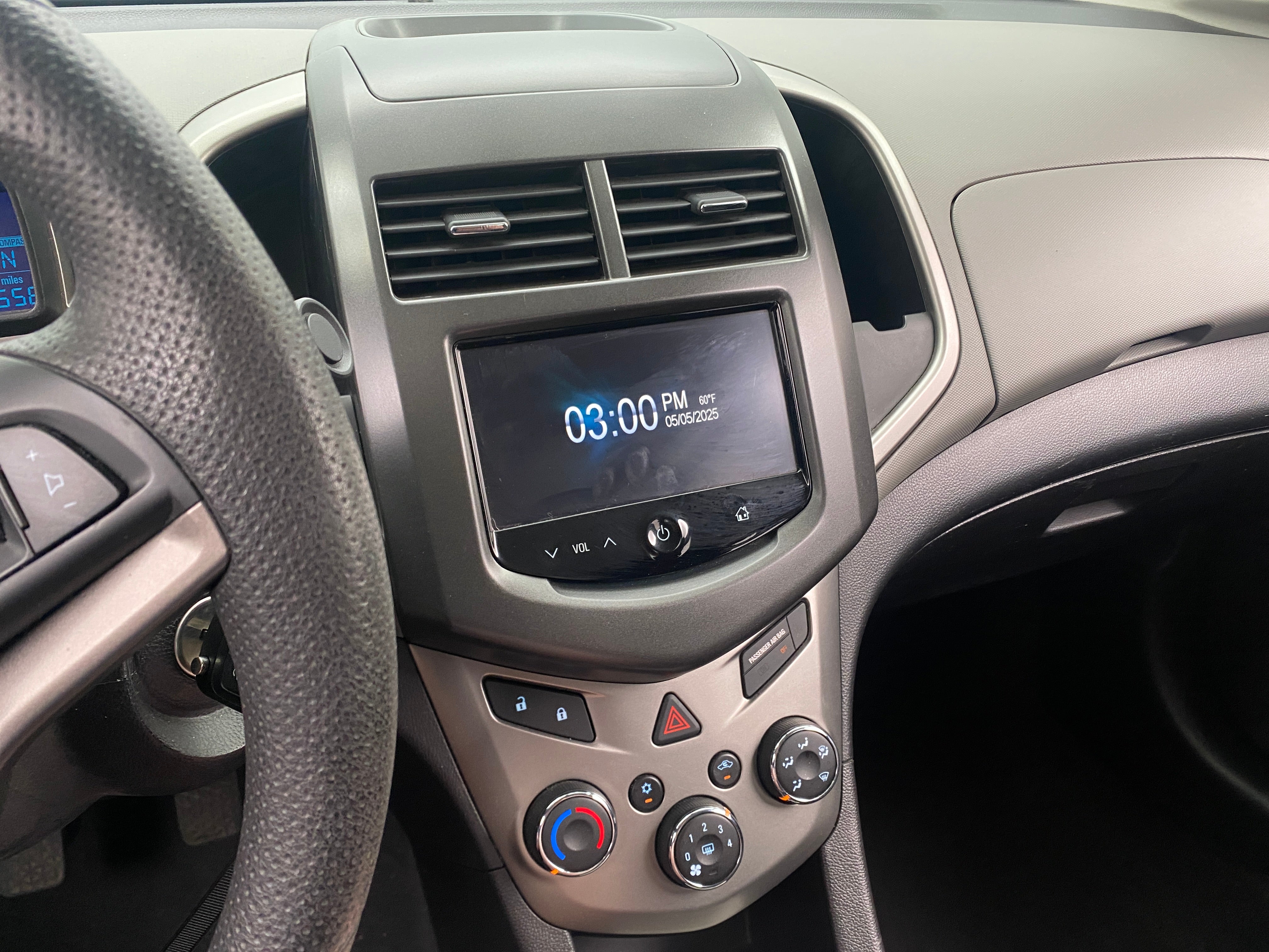 2014 Chevrolet Sonic LT 4